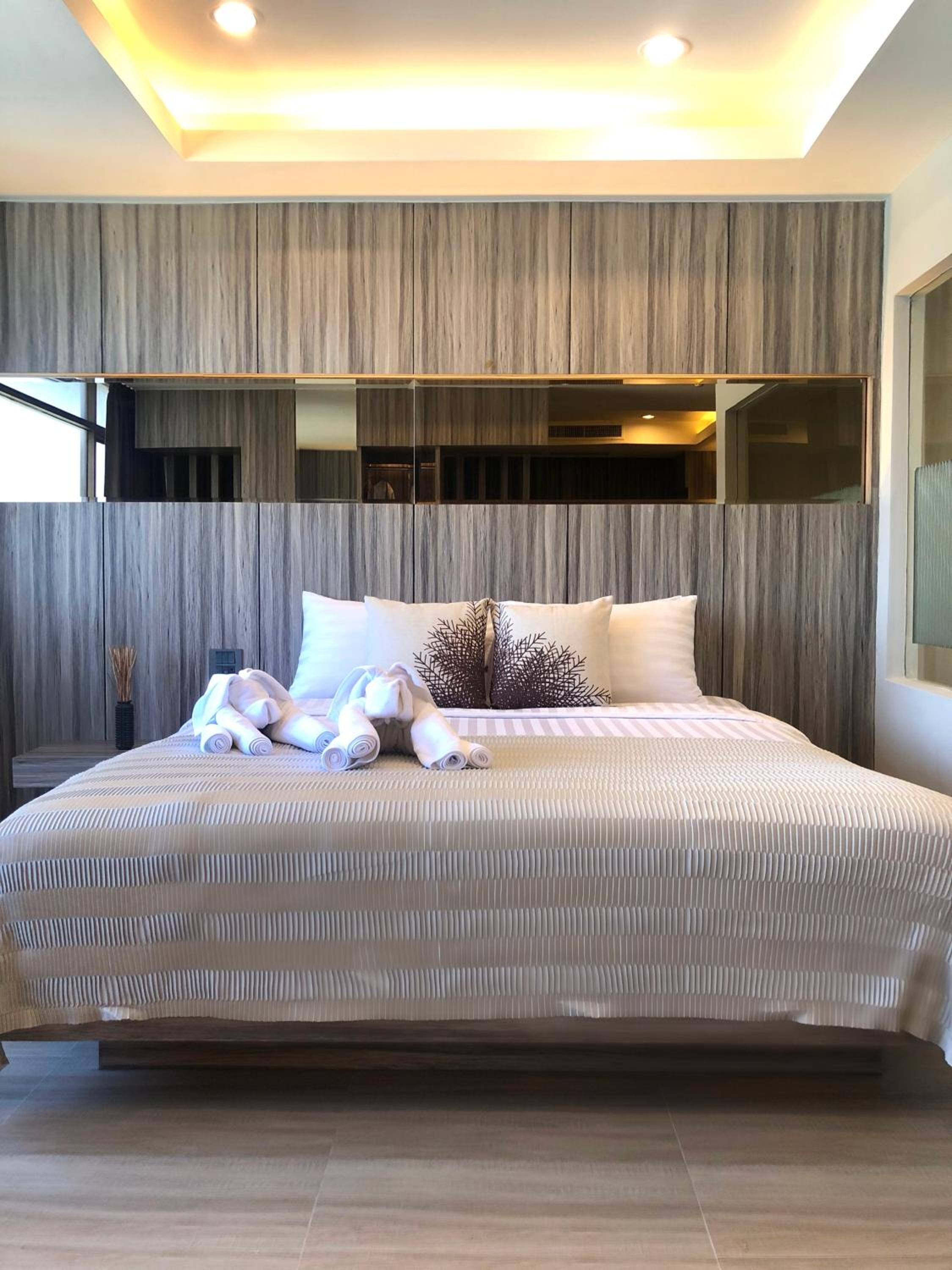 Suite with City View - Photo 1