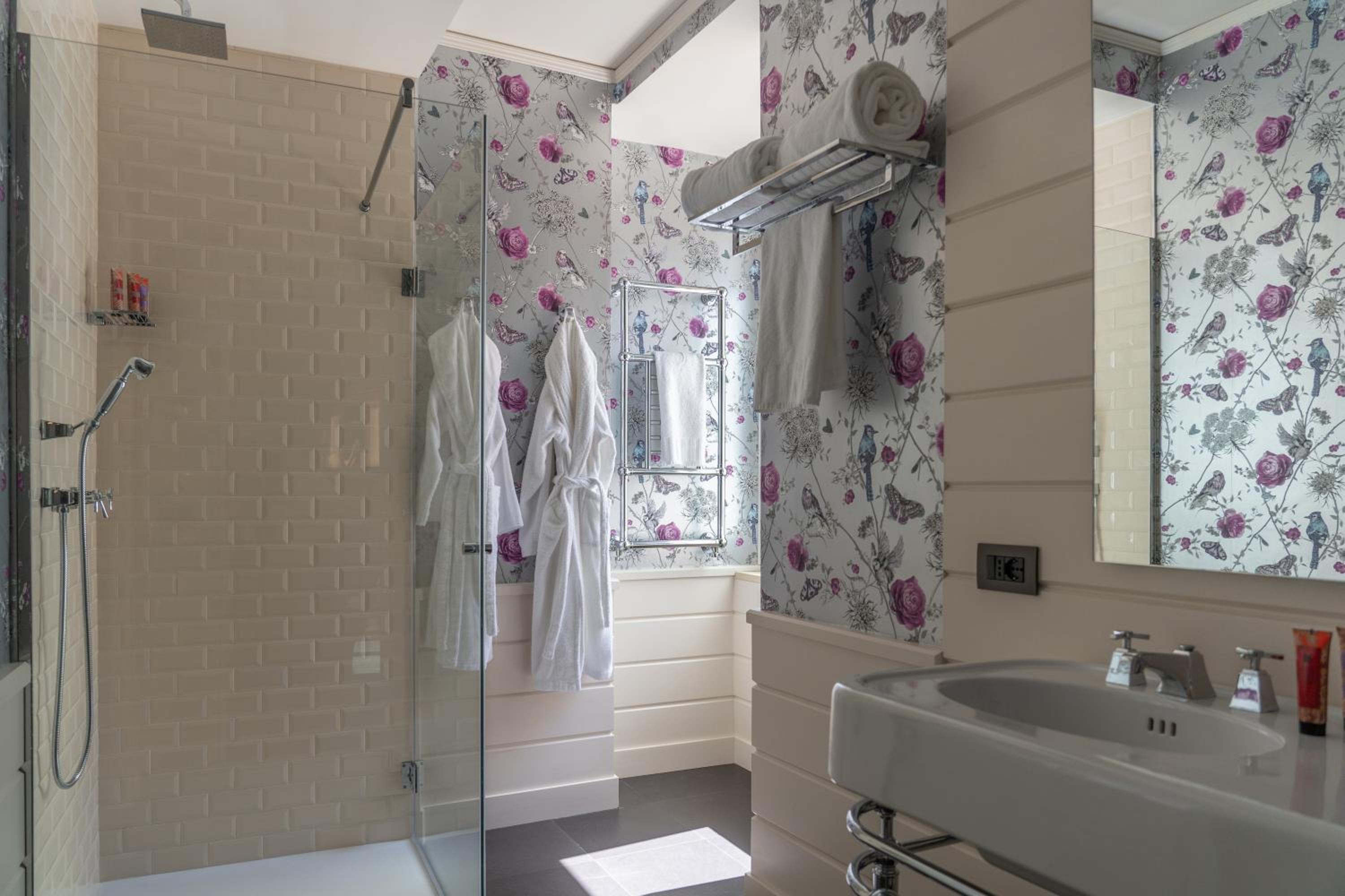 Mini Suite - Photo 5