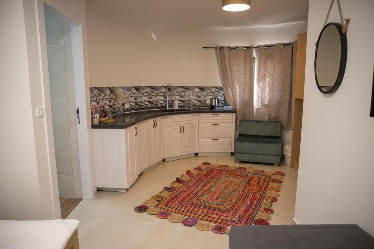 Double Room with Mountain View - Photo 2