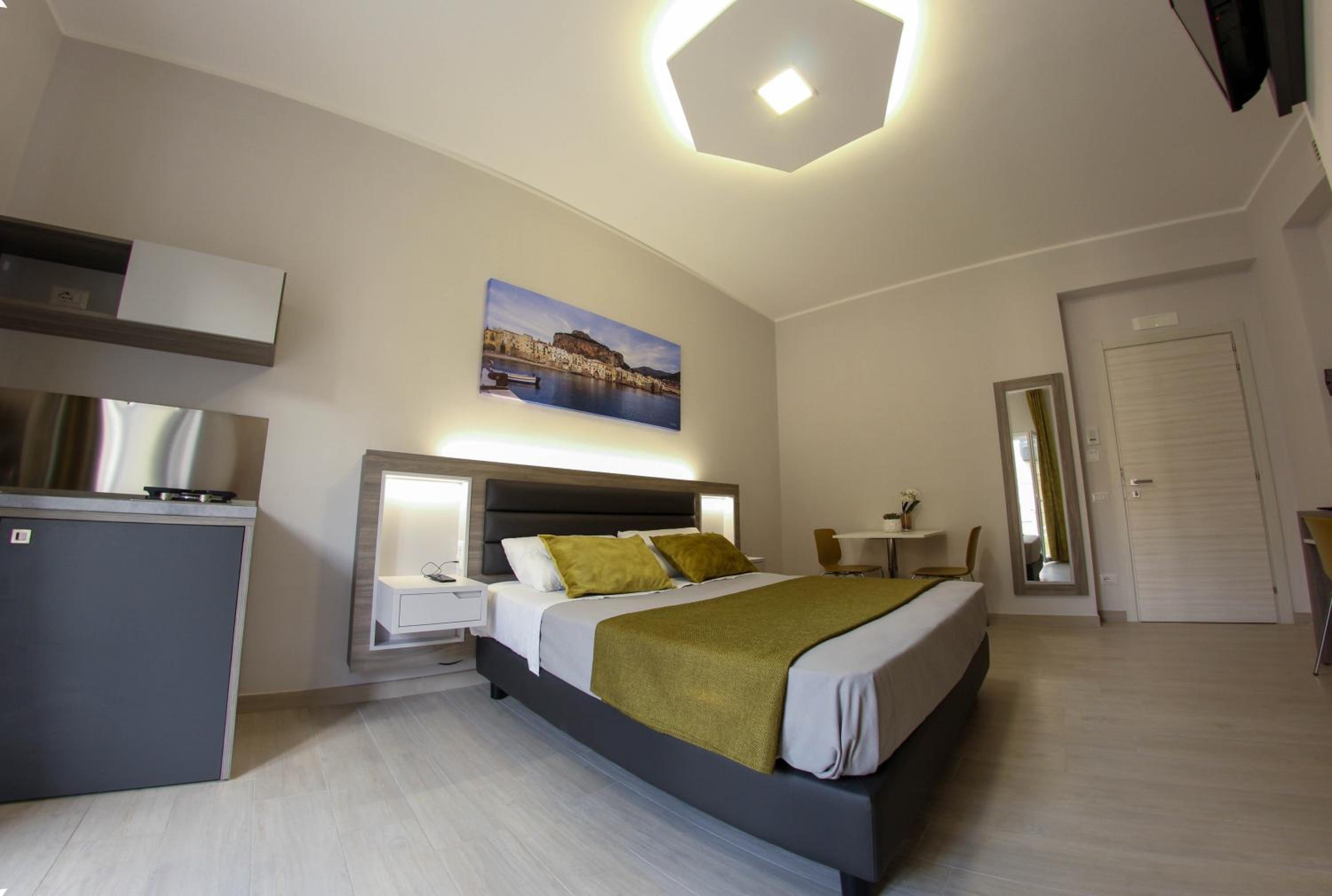 Deluxe Triple Room photo 1