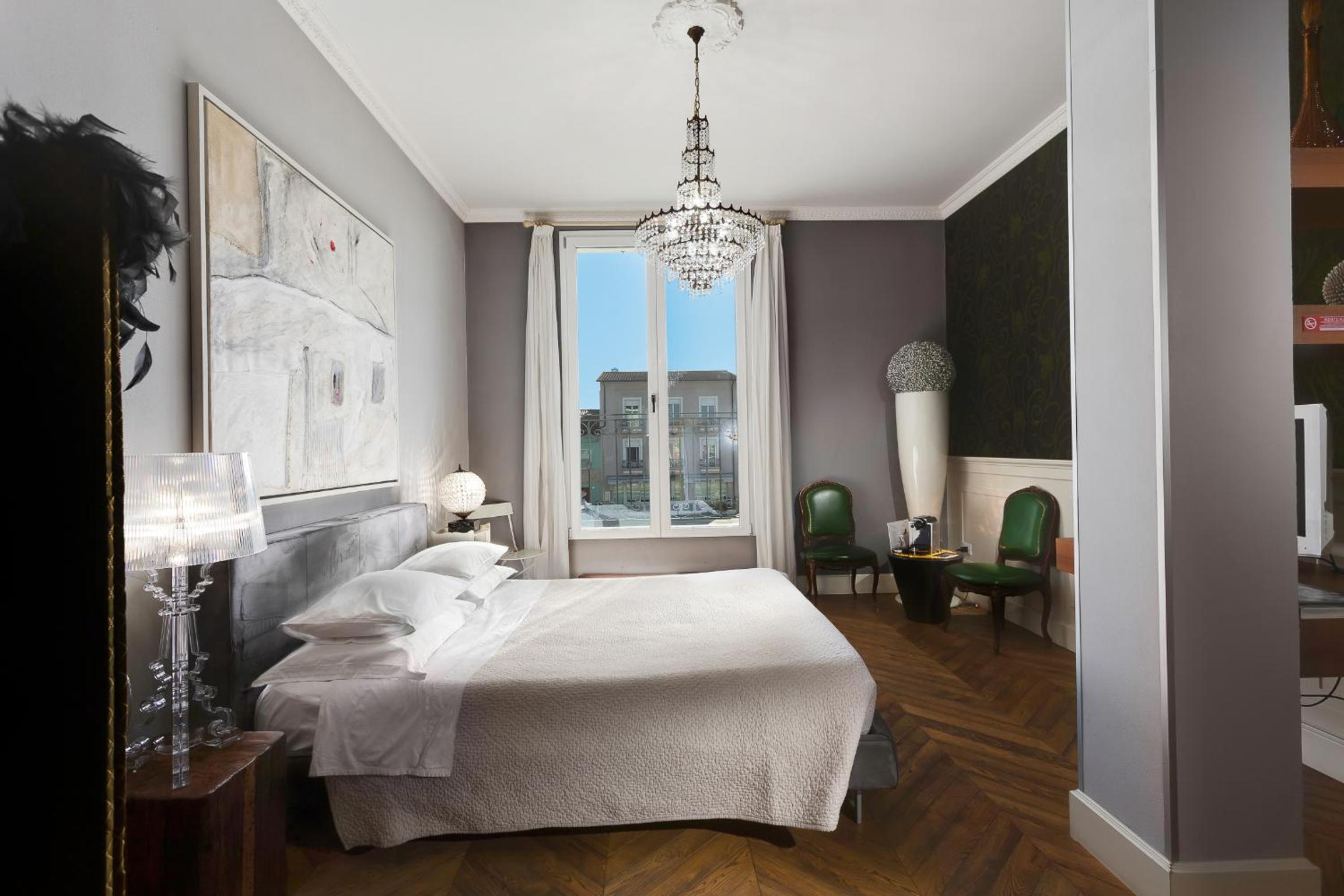 Superior Double Room with Balcony - Photo 3