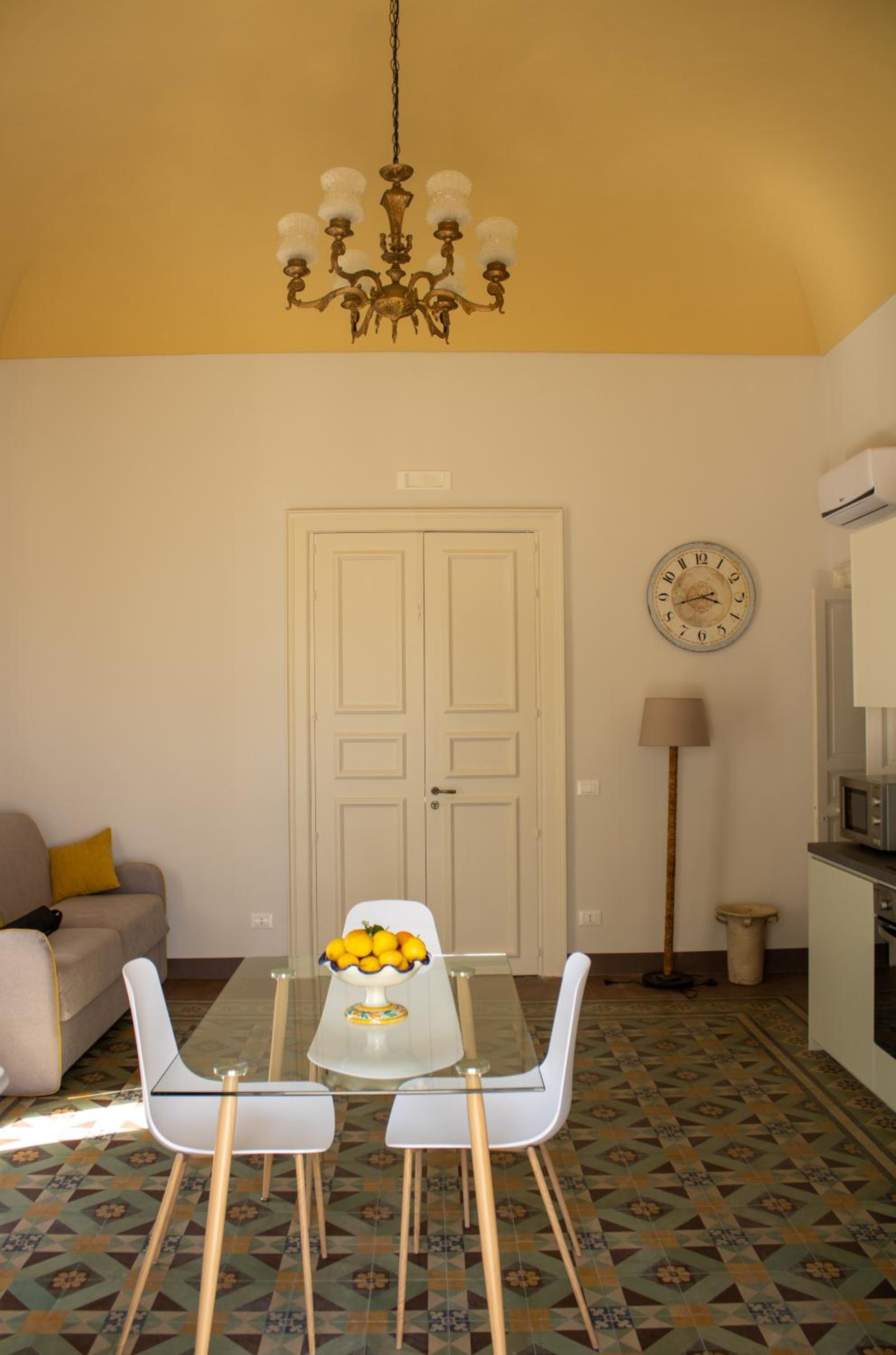 One-Bedroom House photo 3