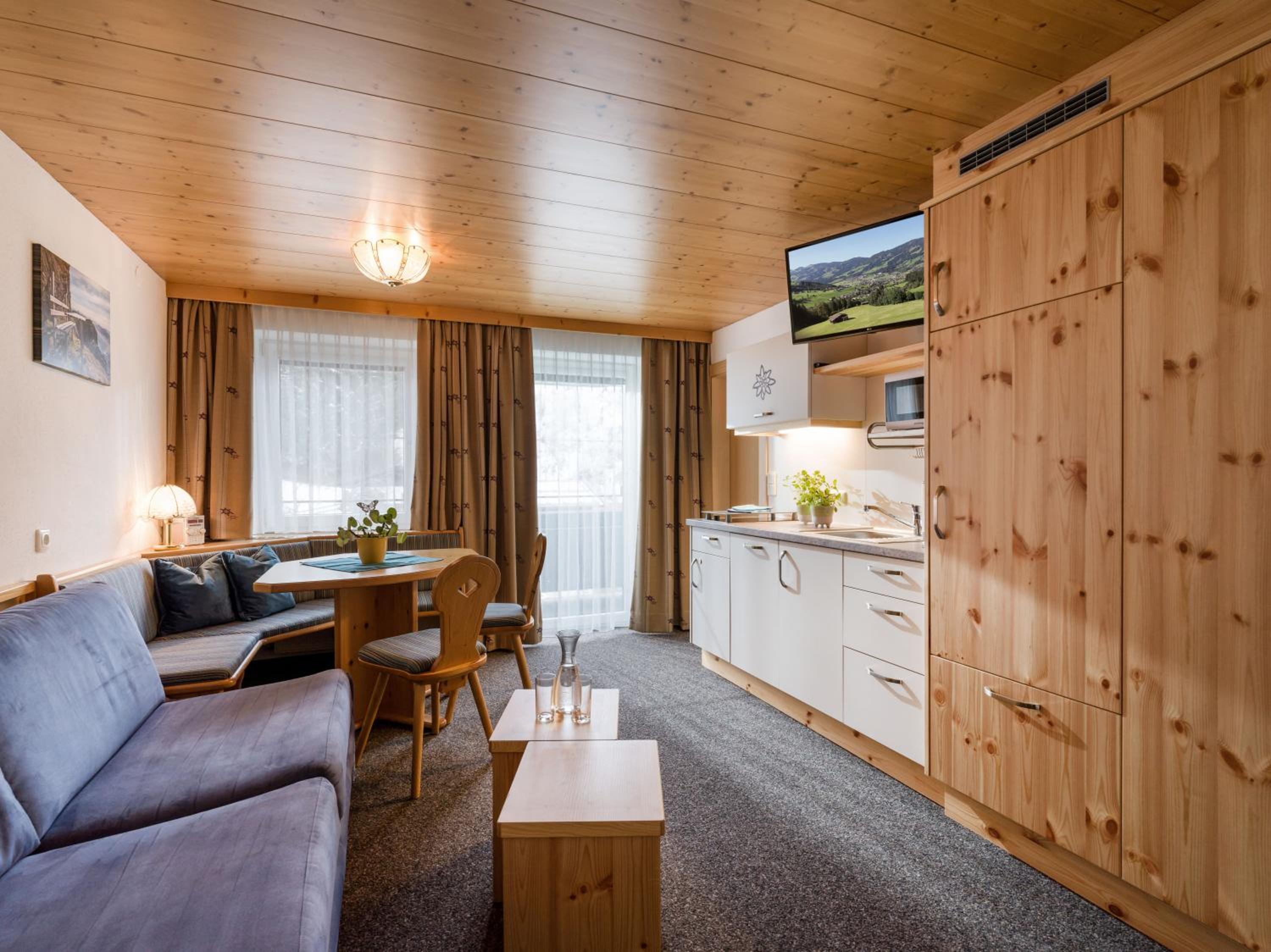 Apartment with Garden View