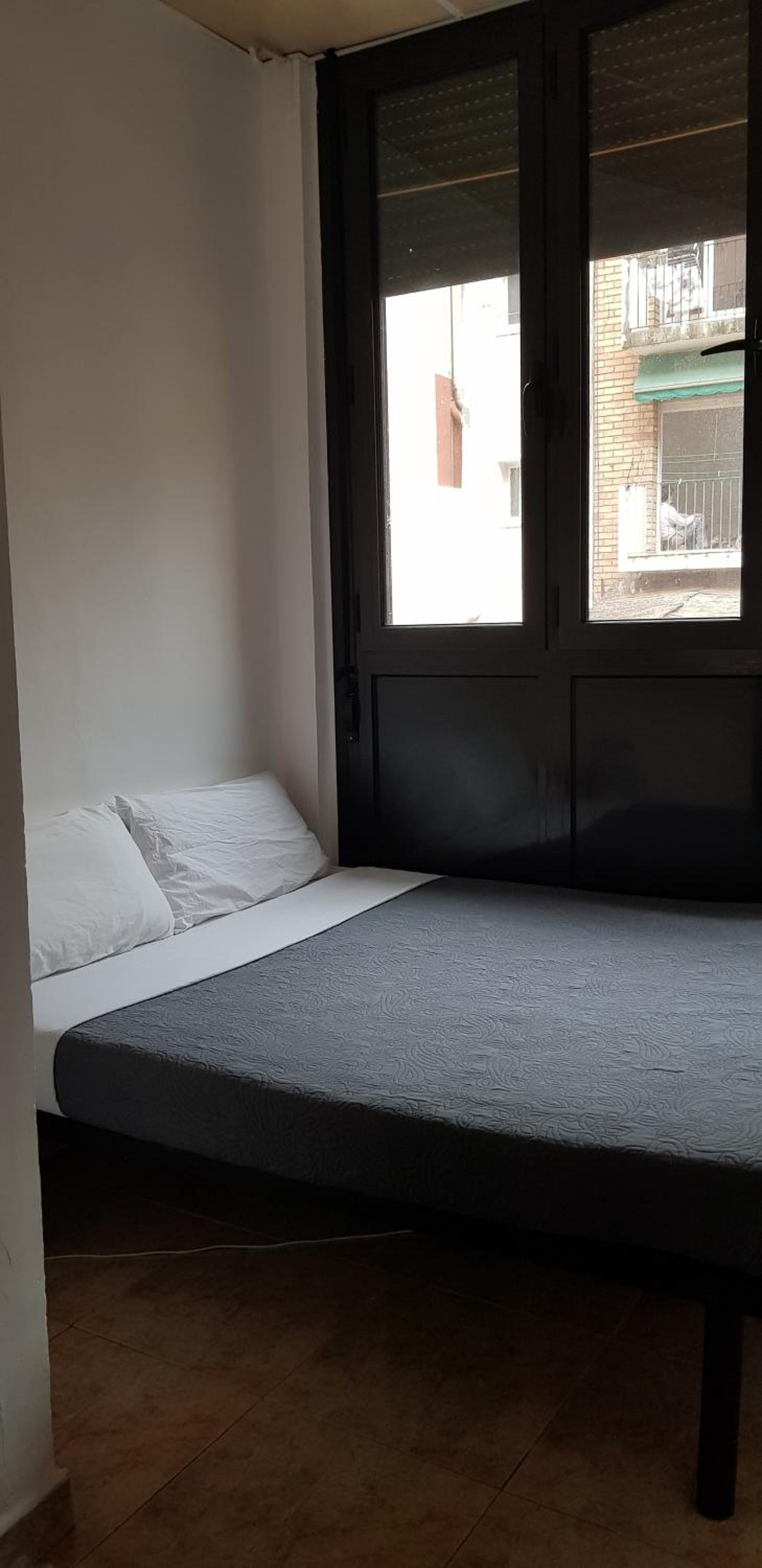 Habitación Doble Pequeña con Baño Privado