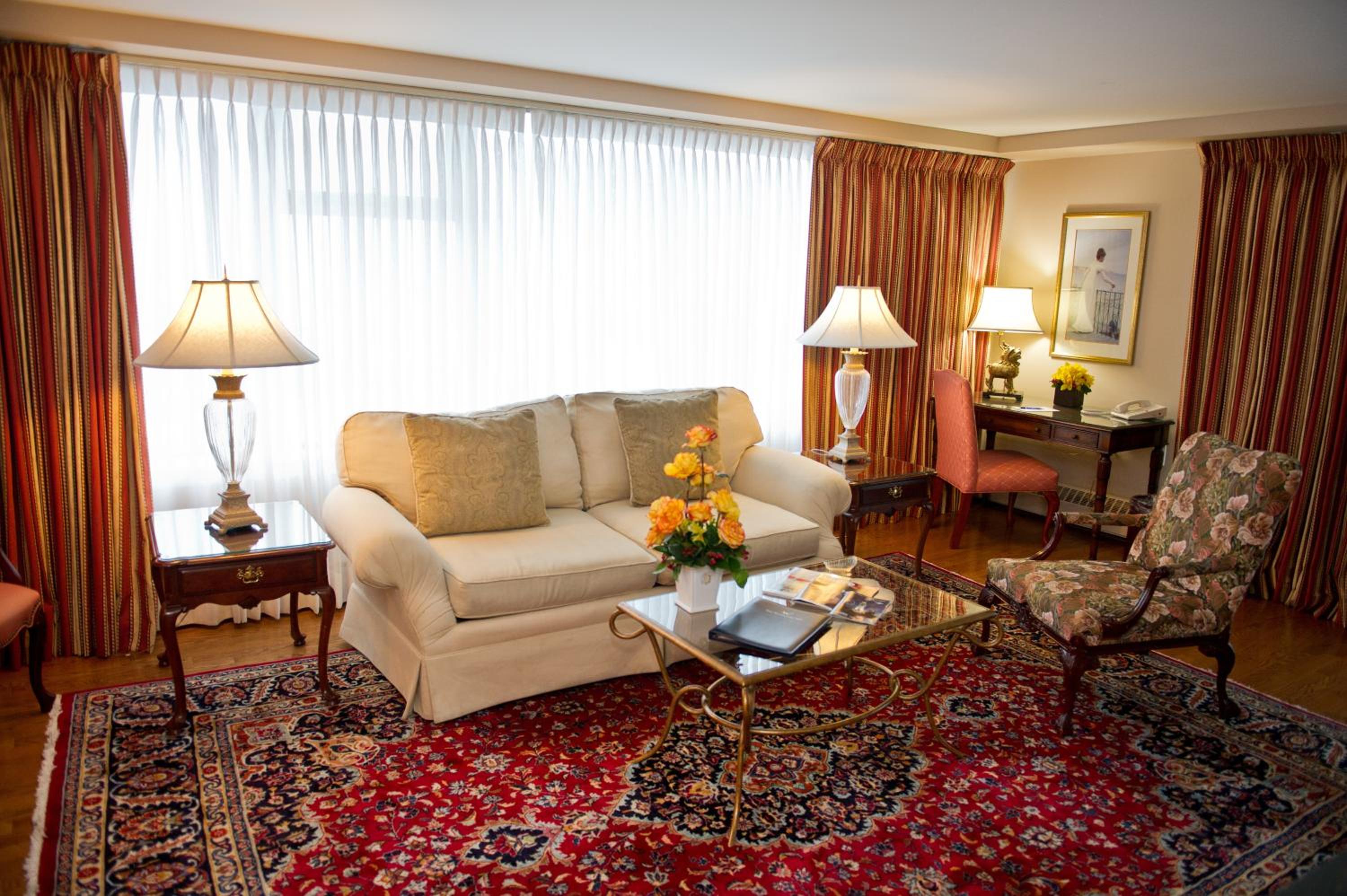 Two-Bedroom Suite - Photo 6