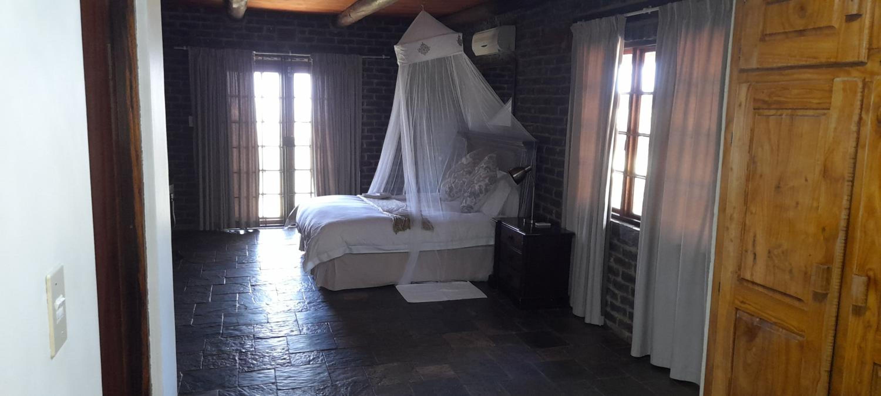 Family Suite - Photo 7