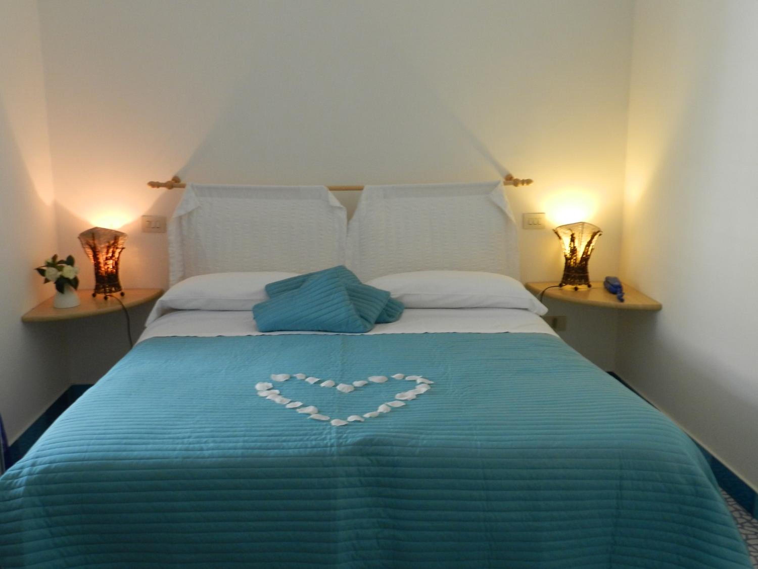 Superior Double Room with Sea View - Photo 18