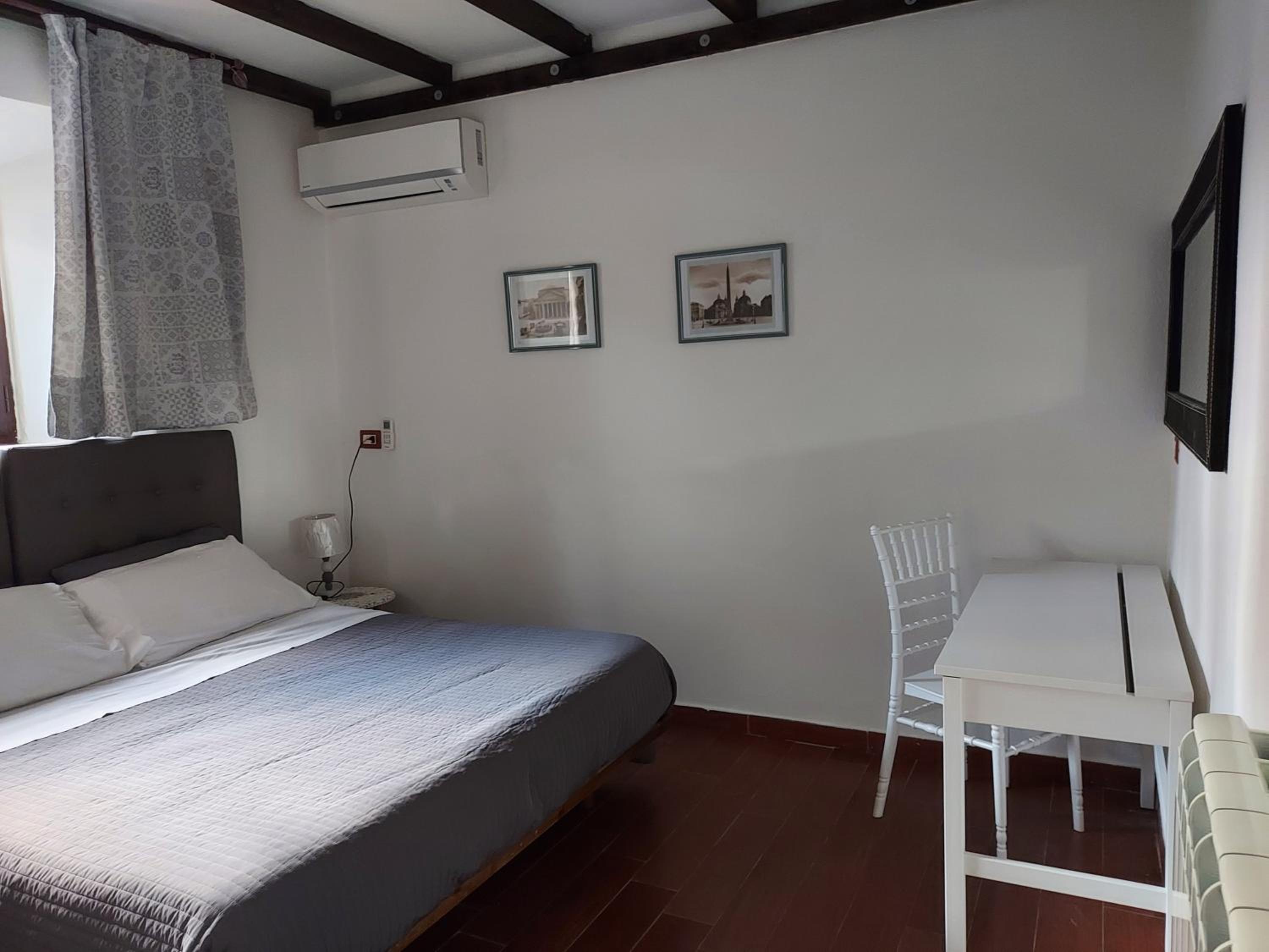 Double or Twin Room photo 2
