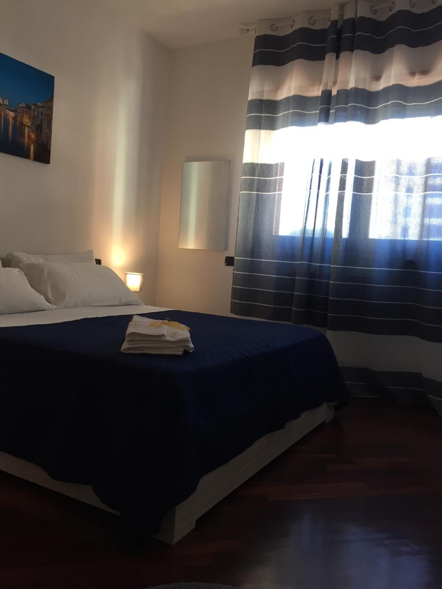 One-Bedroom House - Photo 12