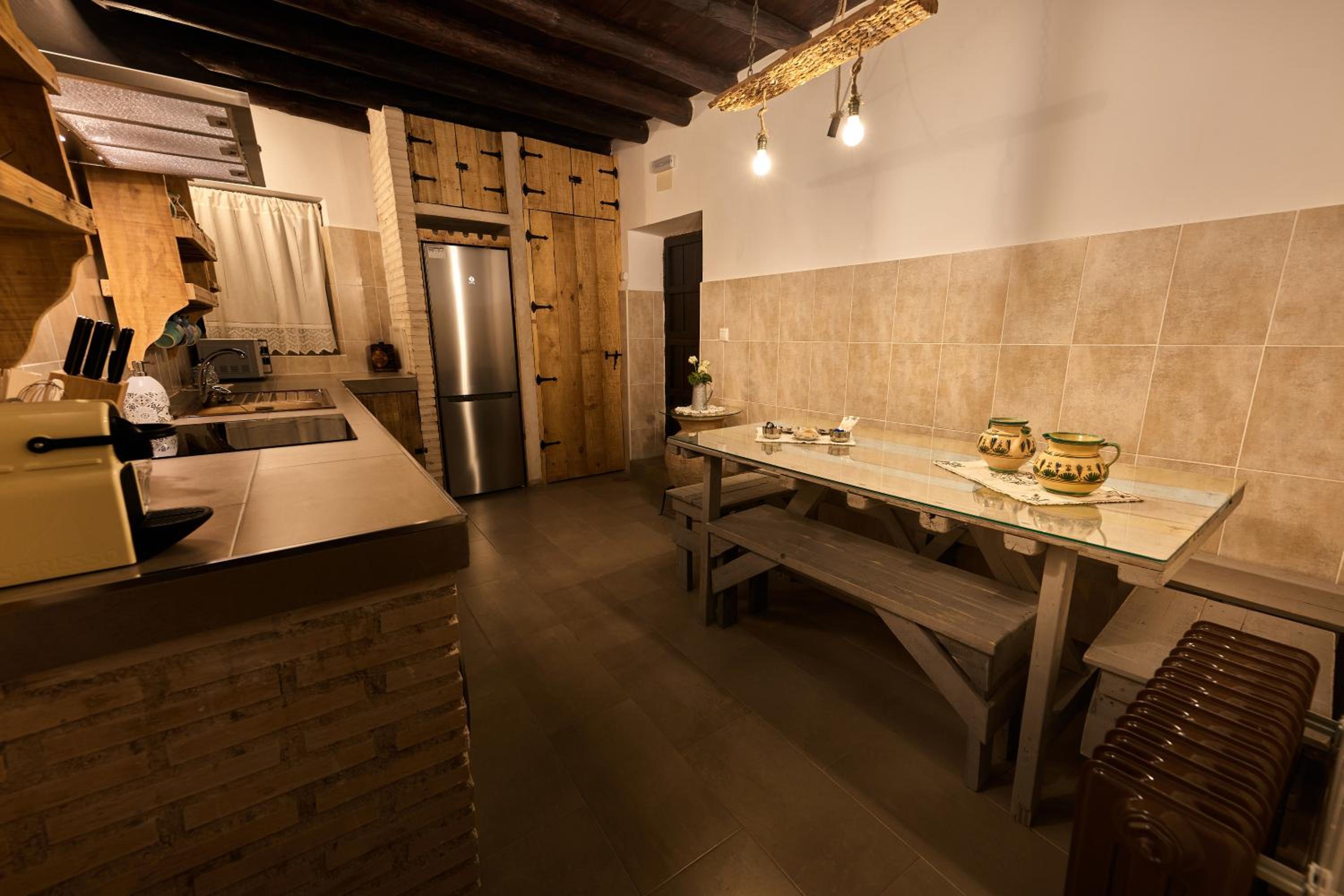 Three-Bedroom House - Photo 20