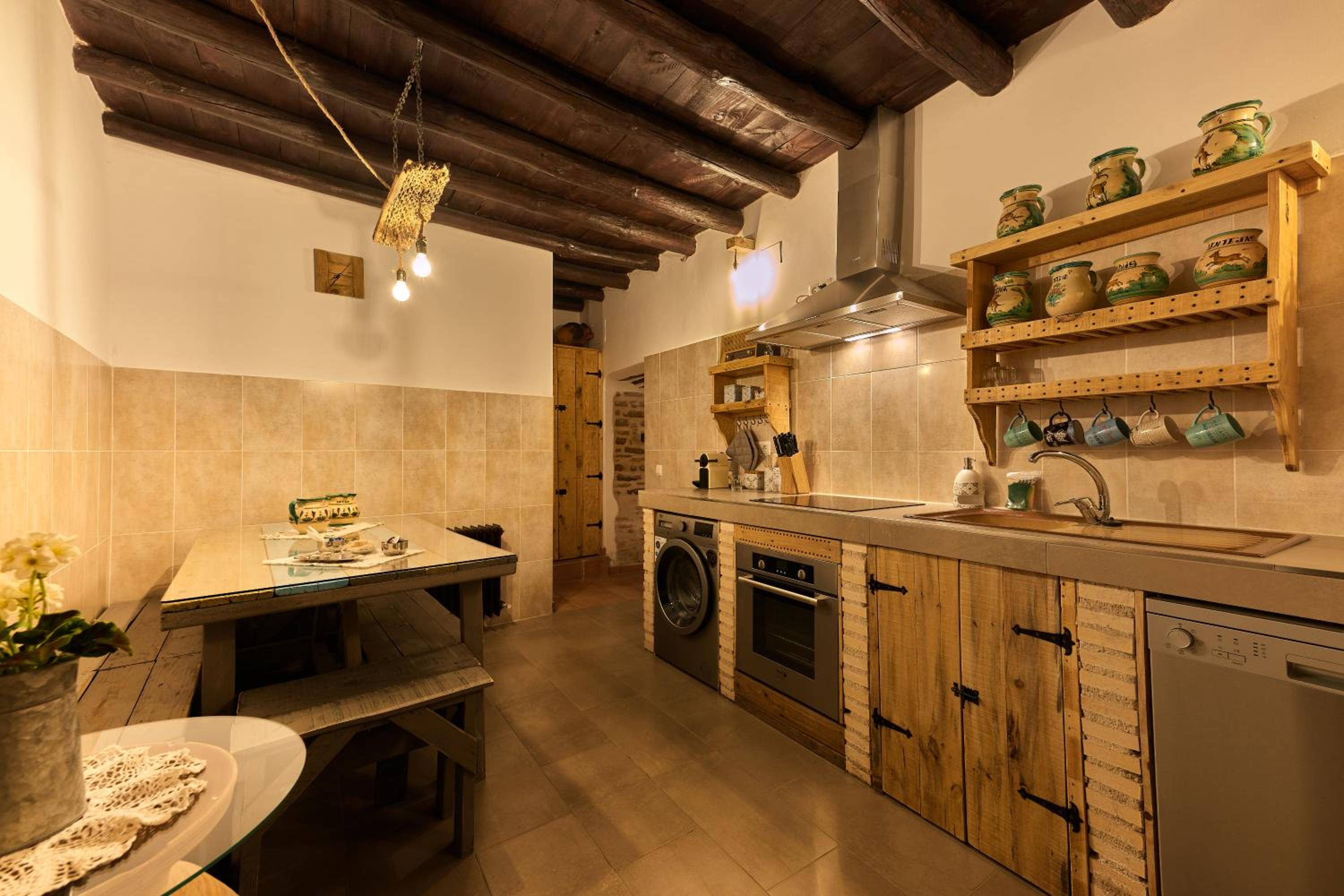 Three-Bedroom House - Photo 9