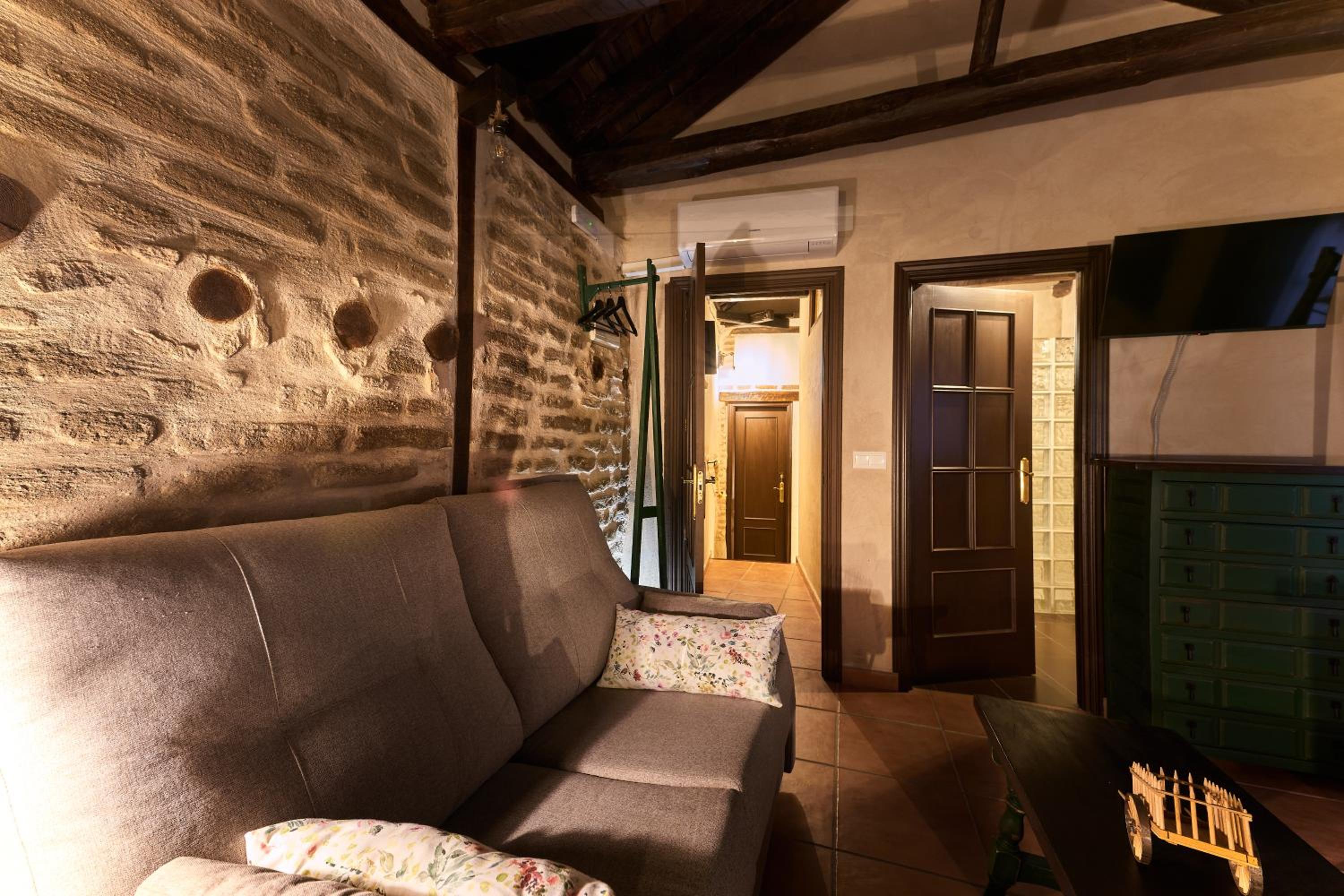 Three-Bedroom House - Photo 10