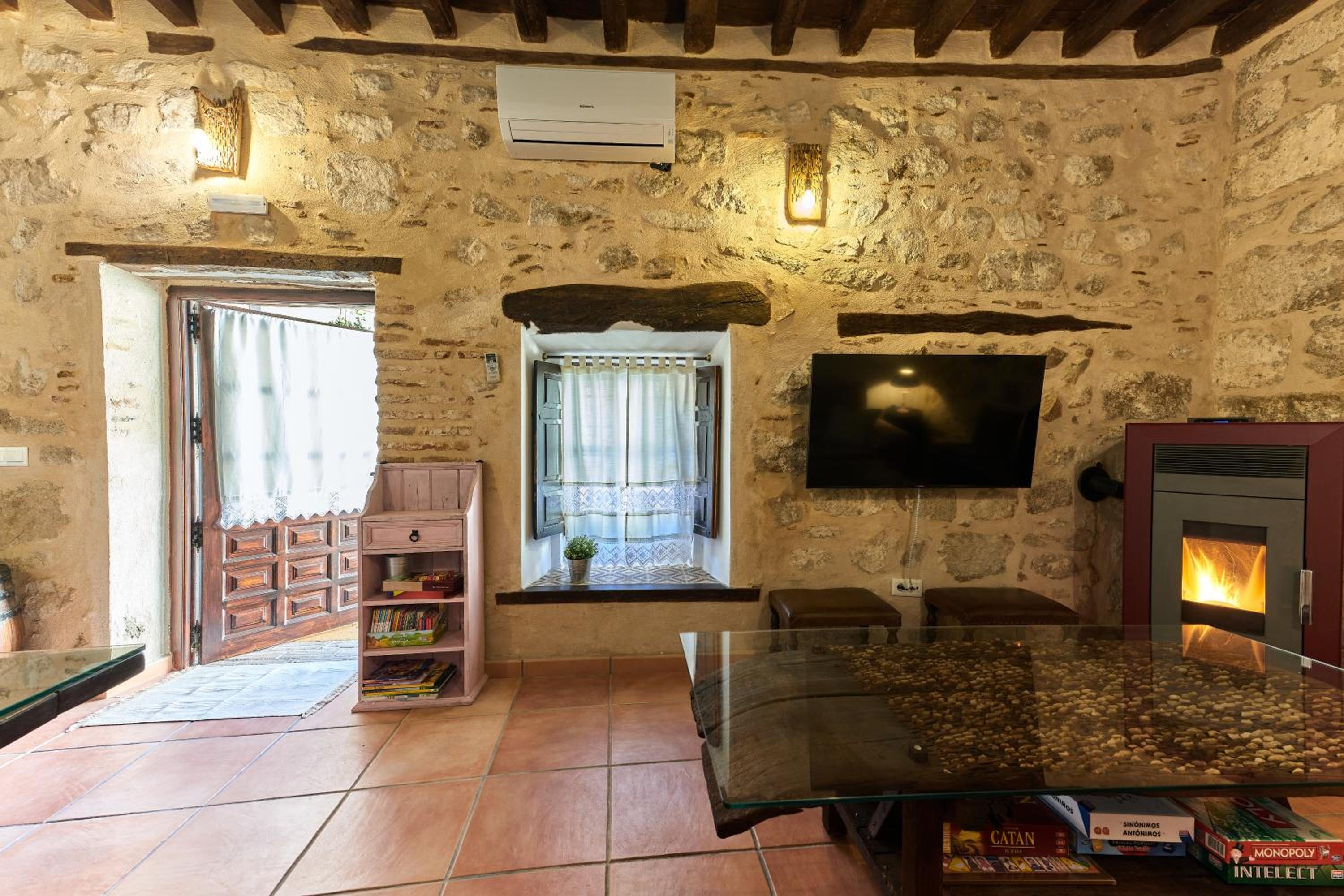 Three-Bedroom House - Photo 19