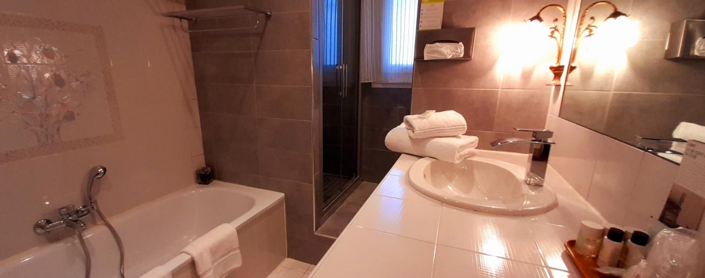 Classic Double Room - Photo 3