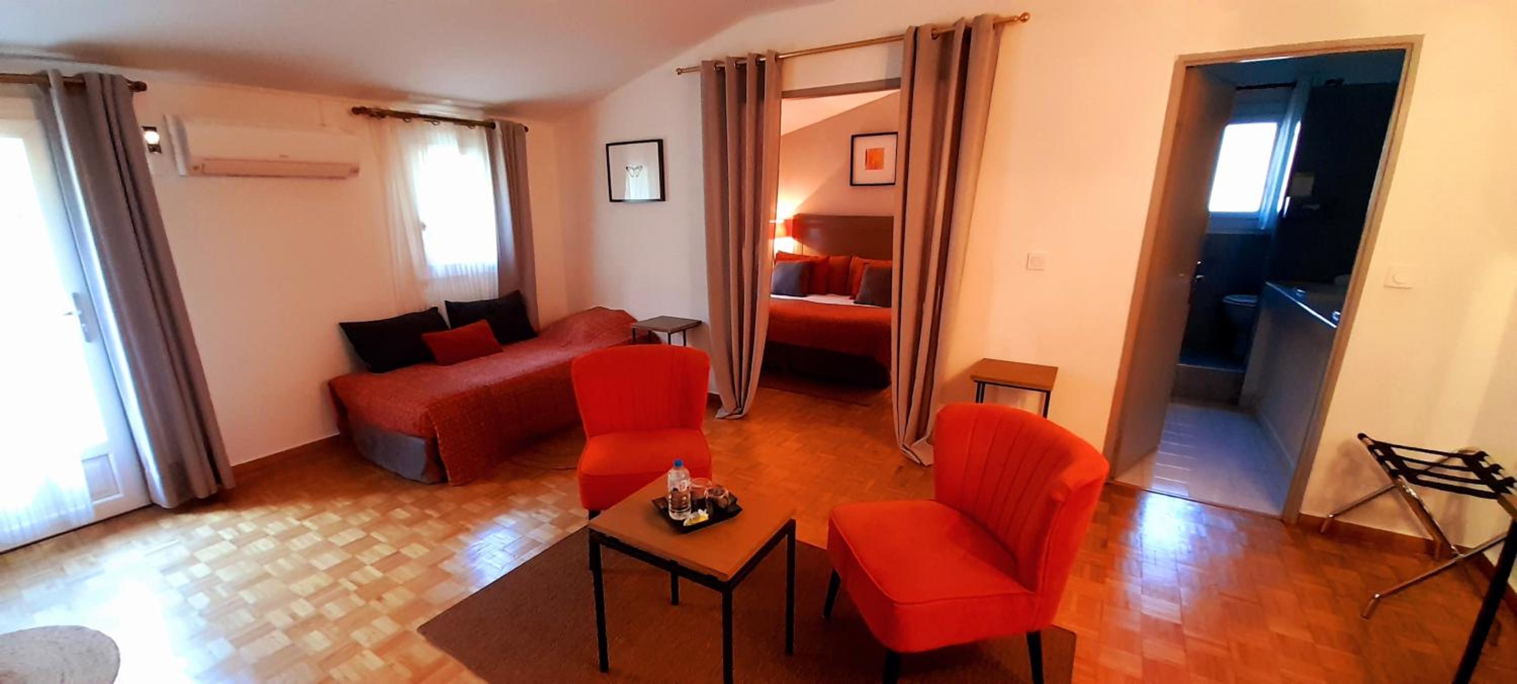 Family Suite - Photo 9