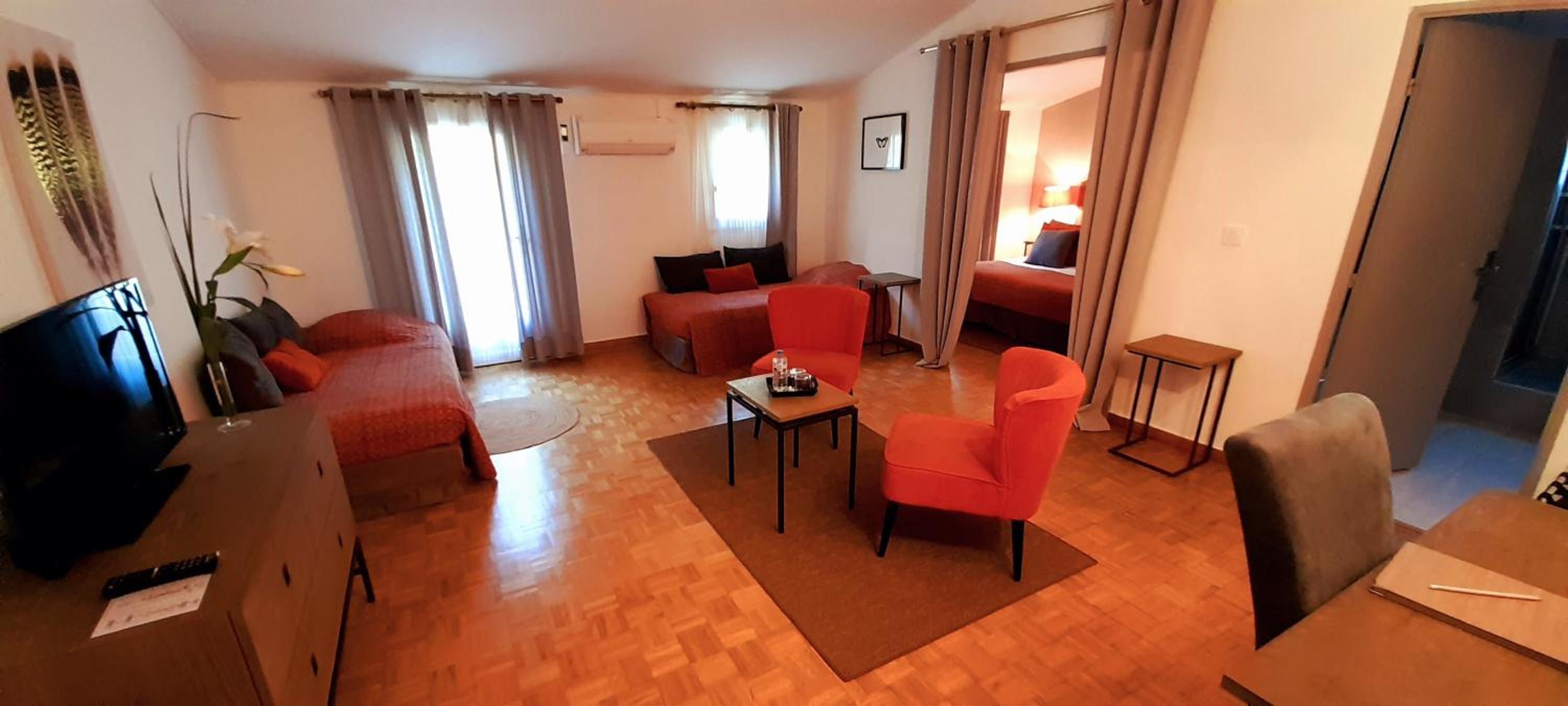 Family Suite - Photo 1
