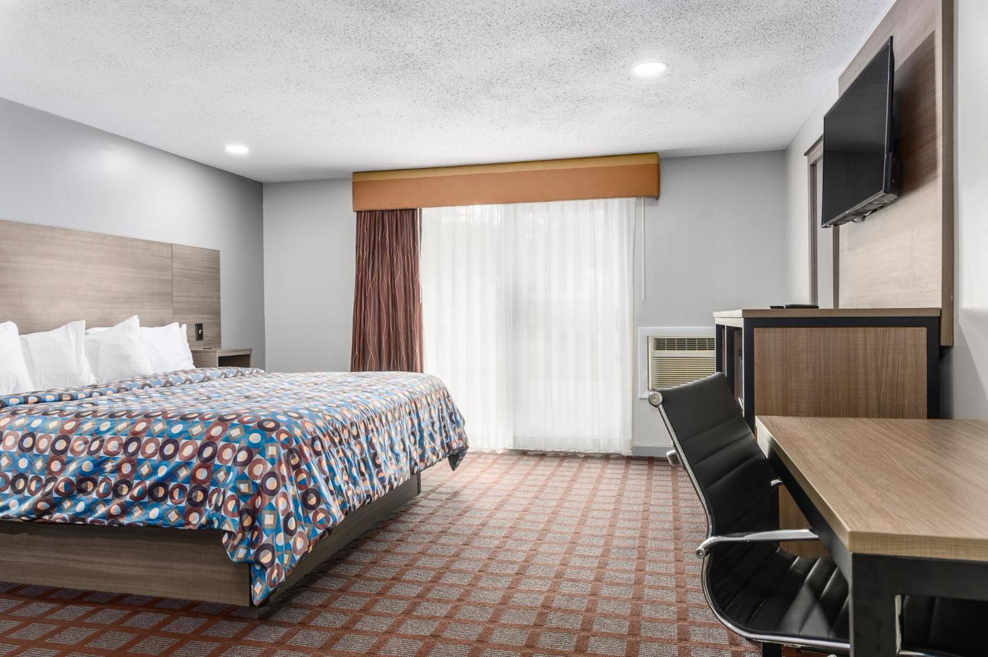 Deluxe Family Suite