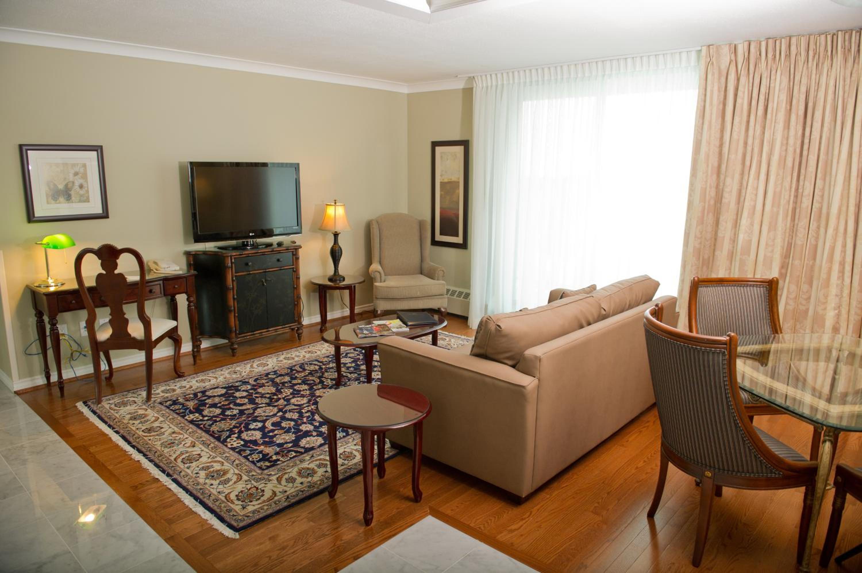 Two-Bedroom Suite - Photo 1