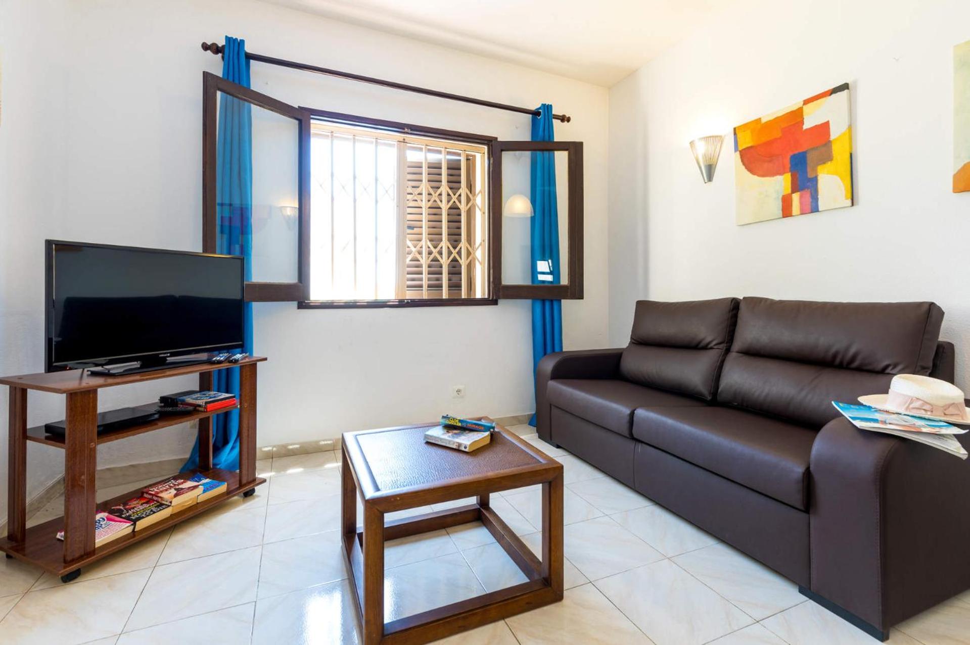 Six-Bedroom Villa 