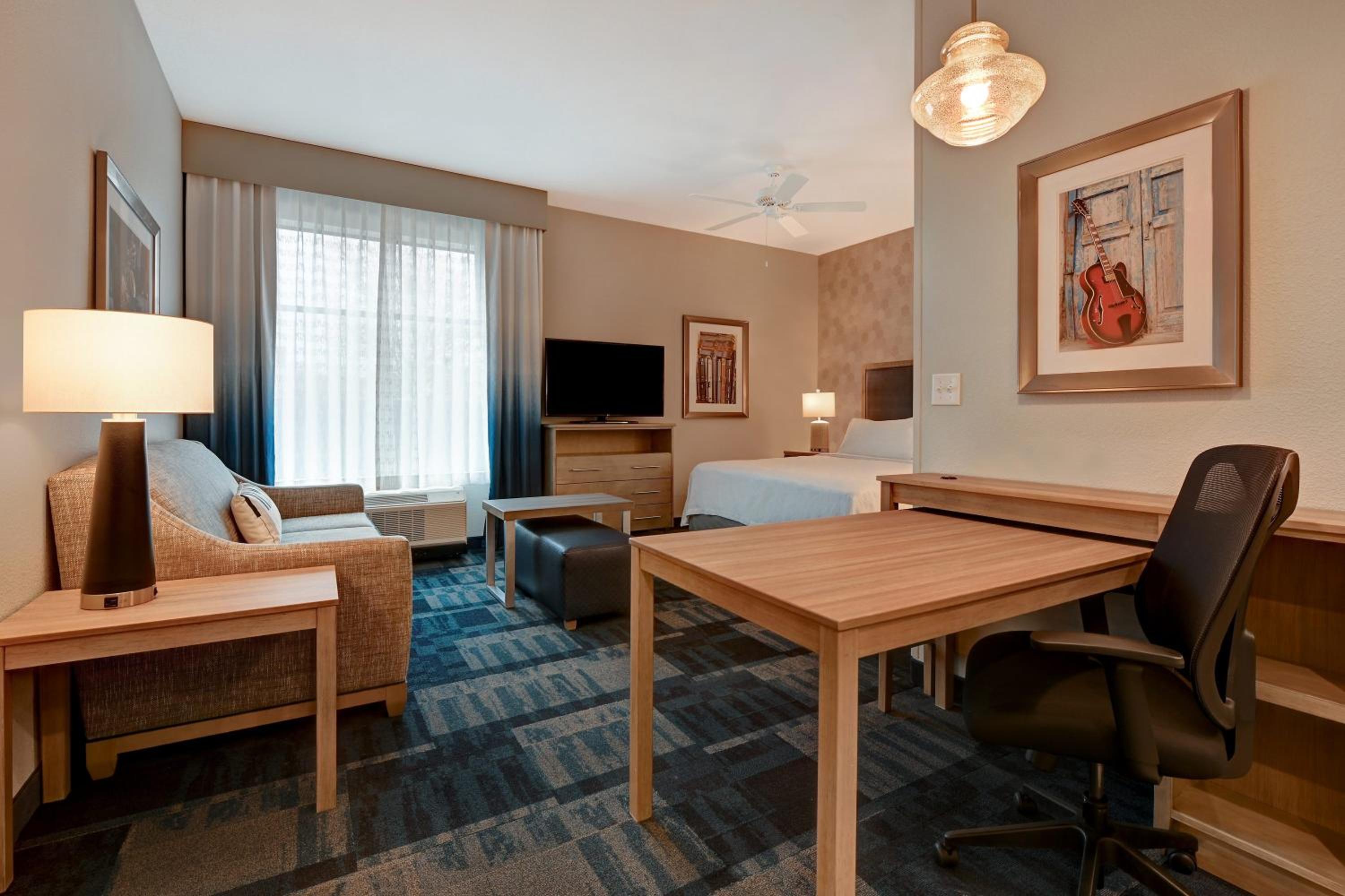 King Studio Suite - Non-Smoking - Photo 1