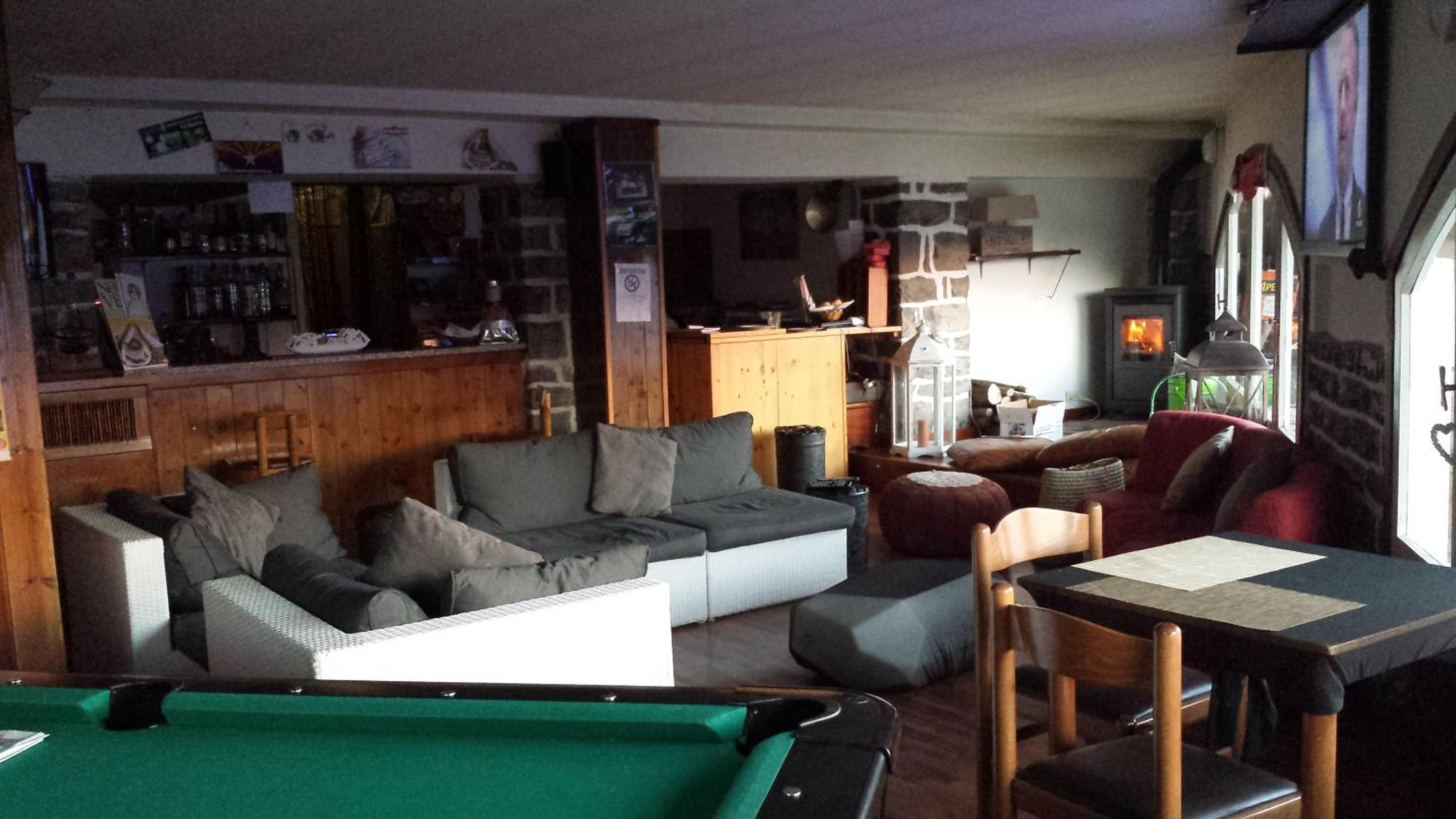 Economy Quadruple Room - Photo 3