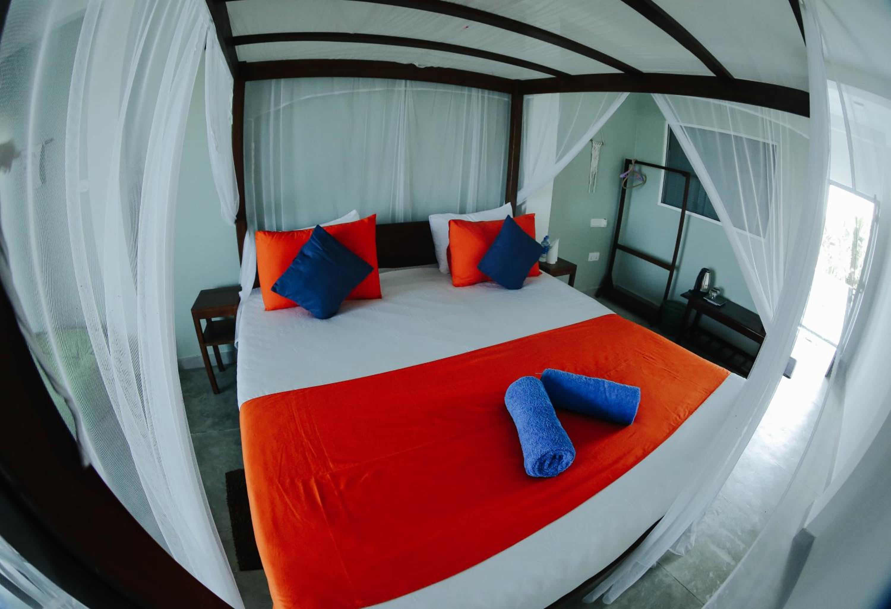 Deluxe Double Room with Sea View photo 2