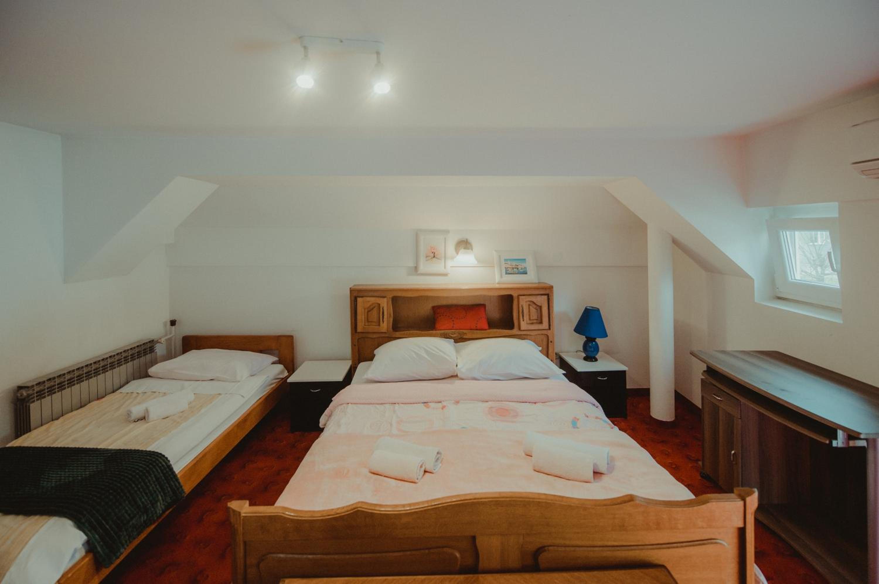 Classic Triple Room photo 1