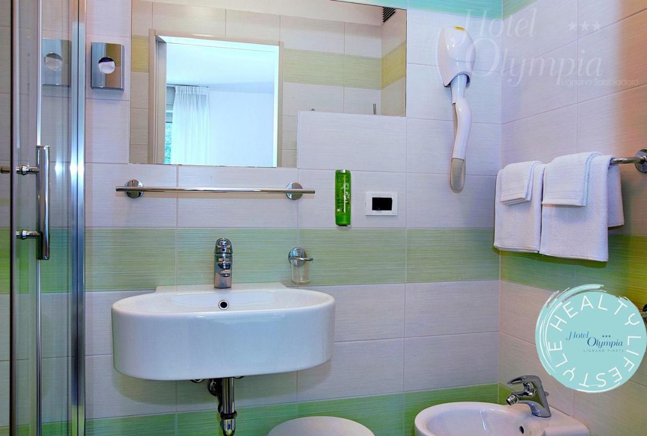 Standard Triple Room with Balcony photo 2