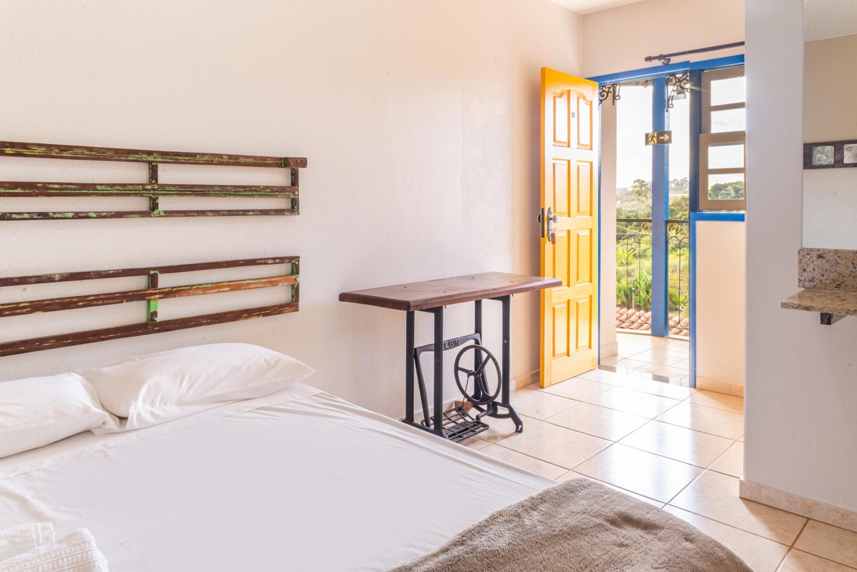 Double Room - Photo 7