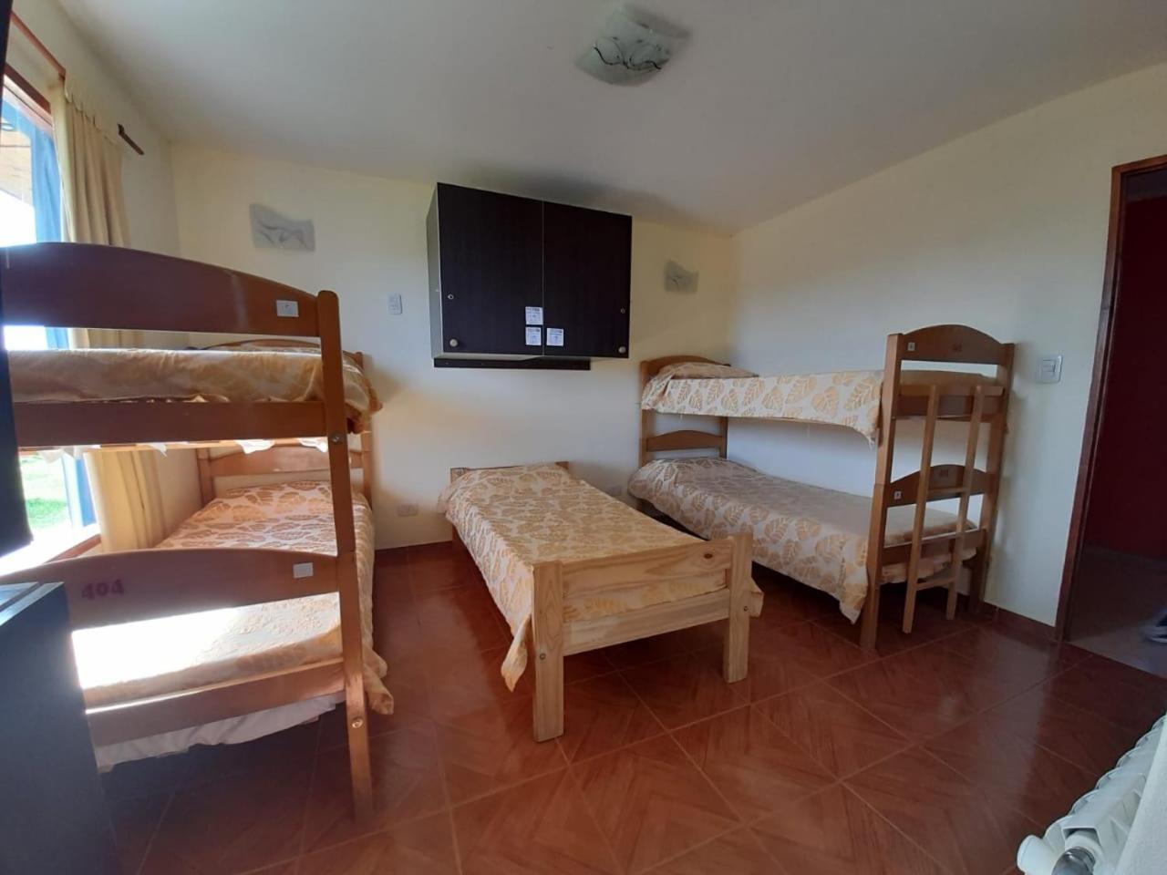 Twin Room with Private Bathroom photo 1