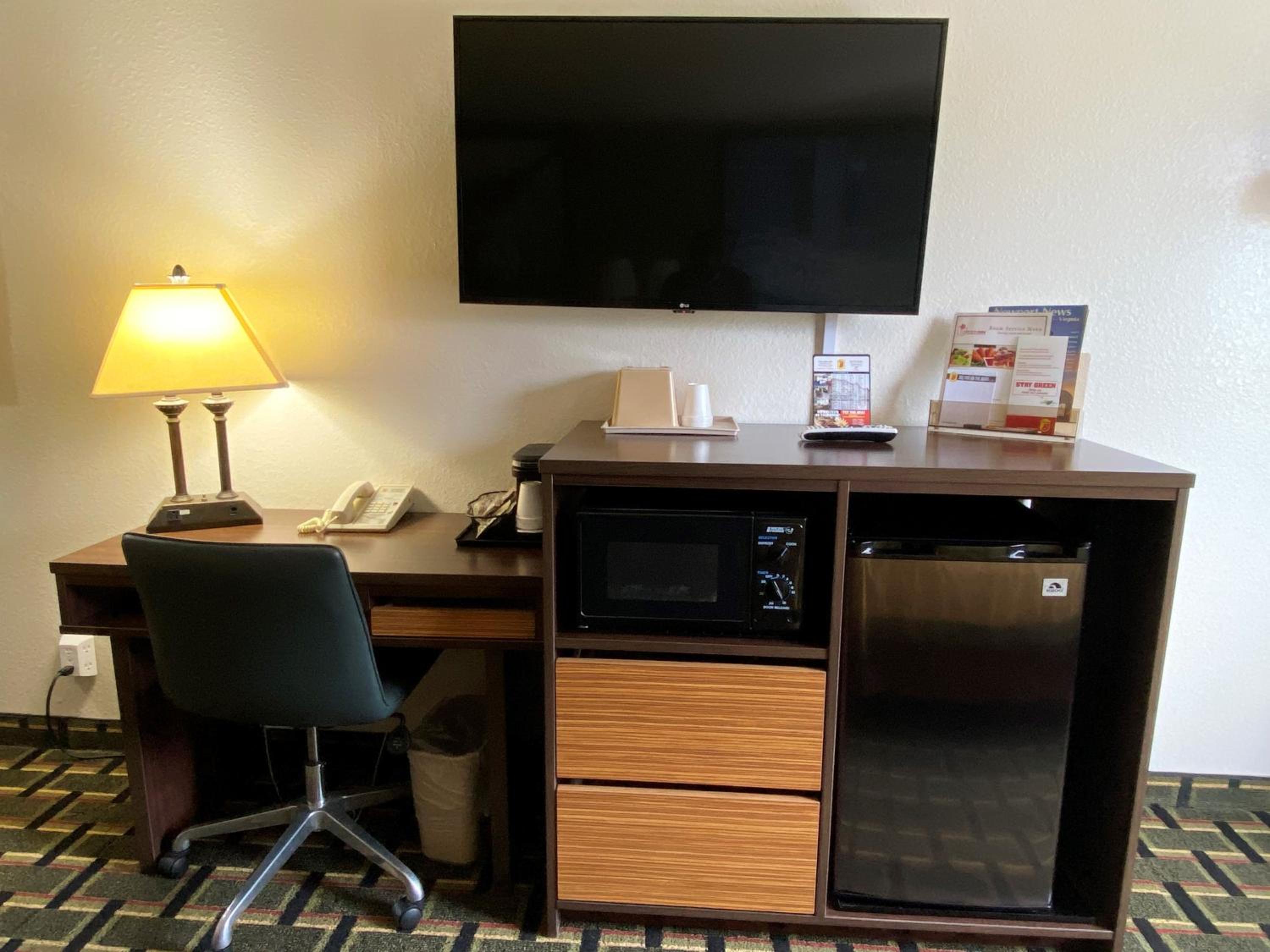 Deluxe Double Room with Two Double Beds - Non-Smoking - Photo 4
