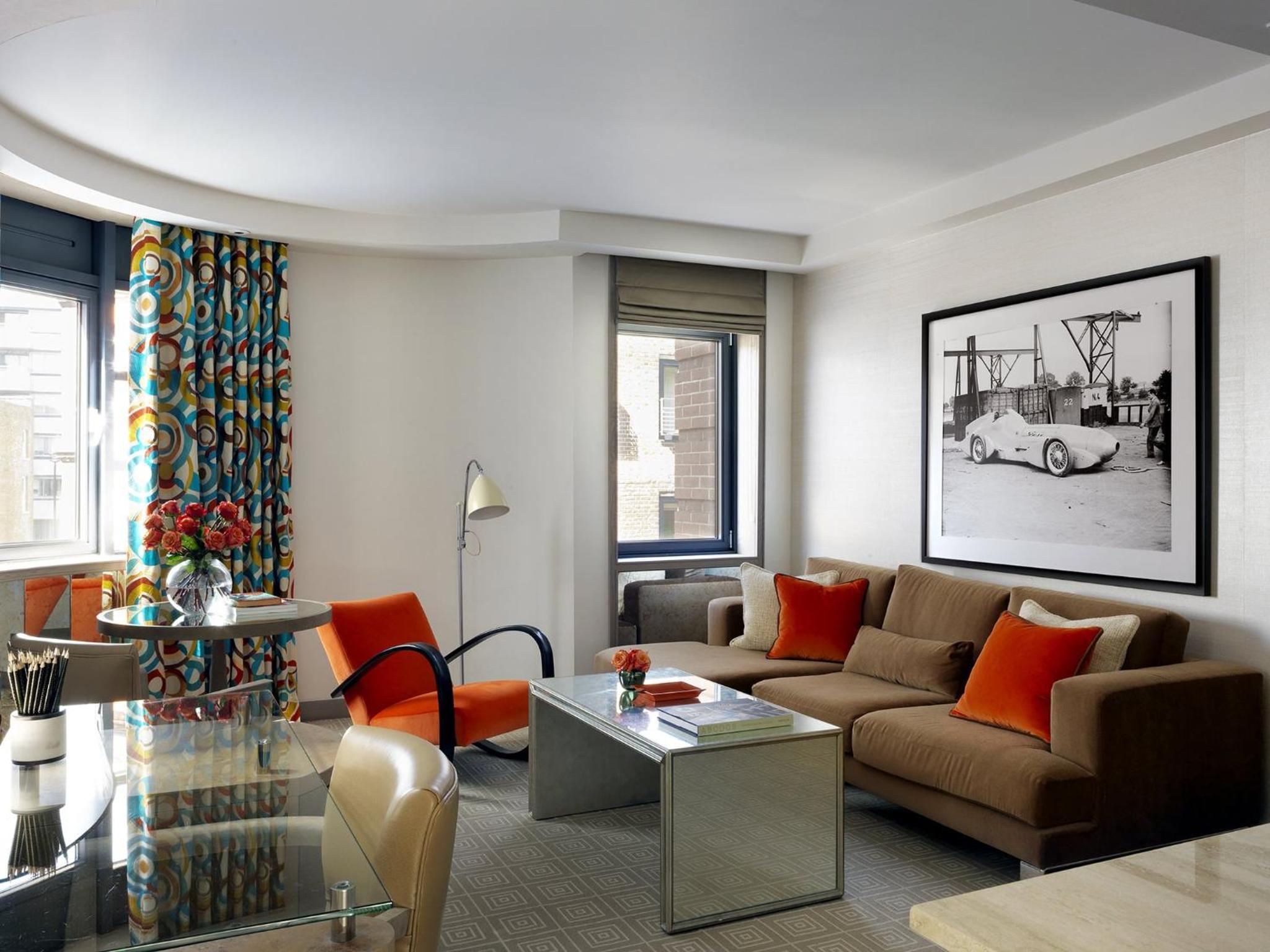 One-Bedroom Suite photo 2