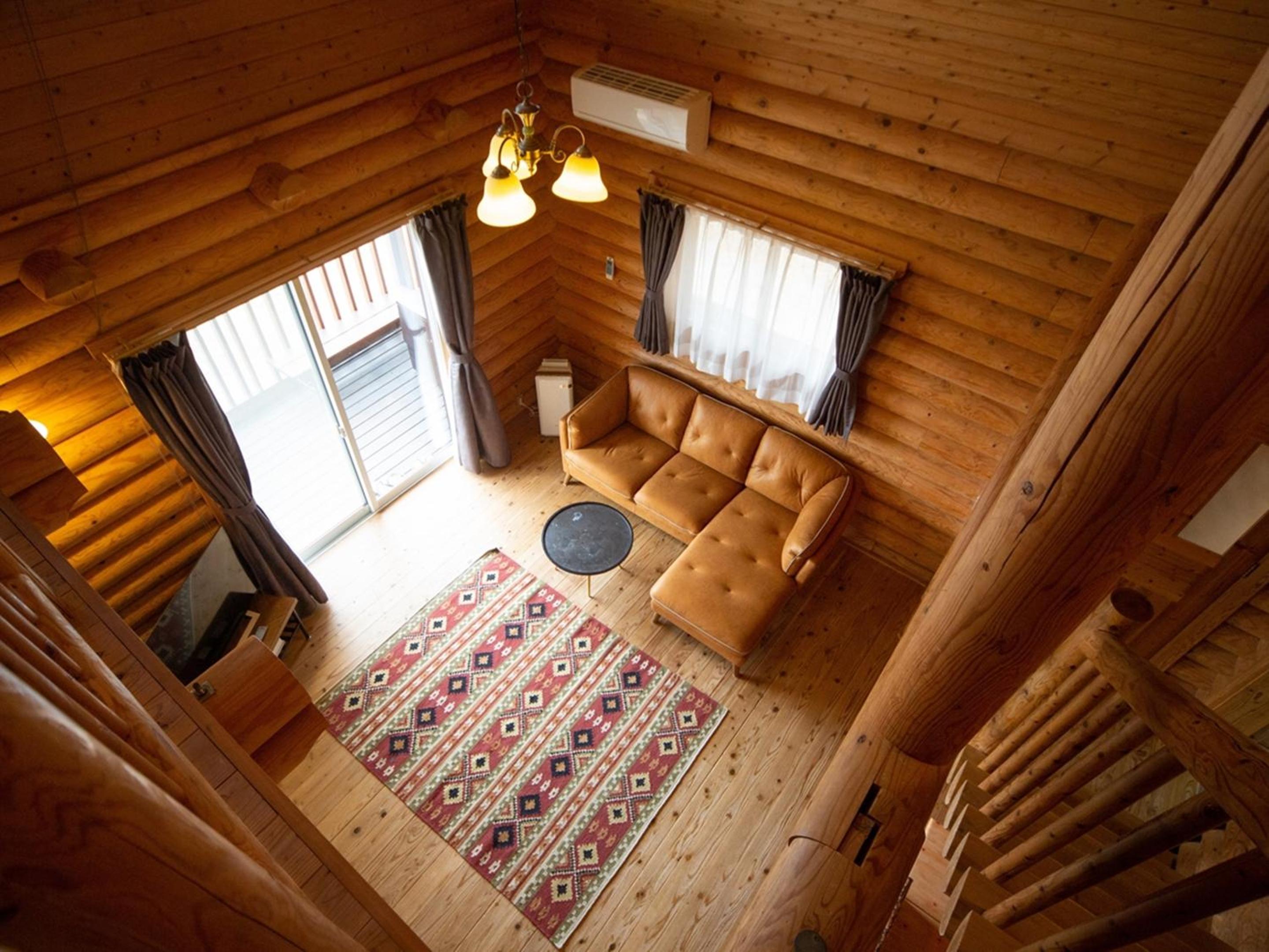 Two-Bedroom Cottage (14 Adults)