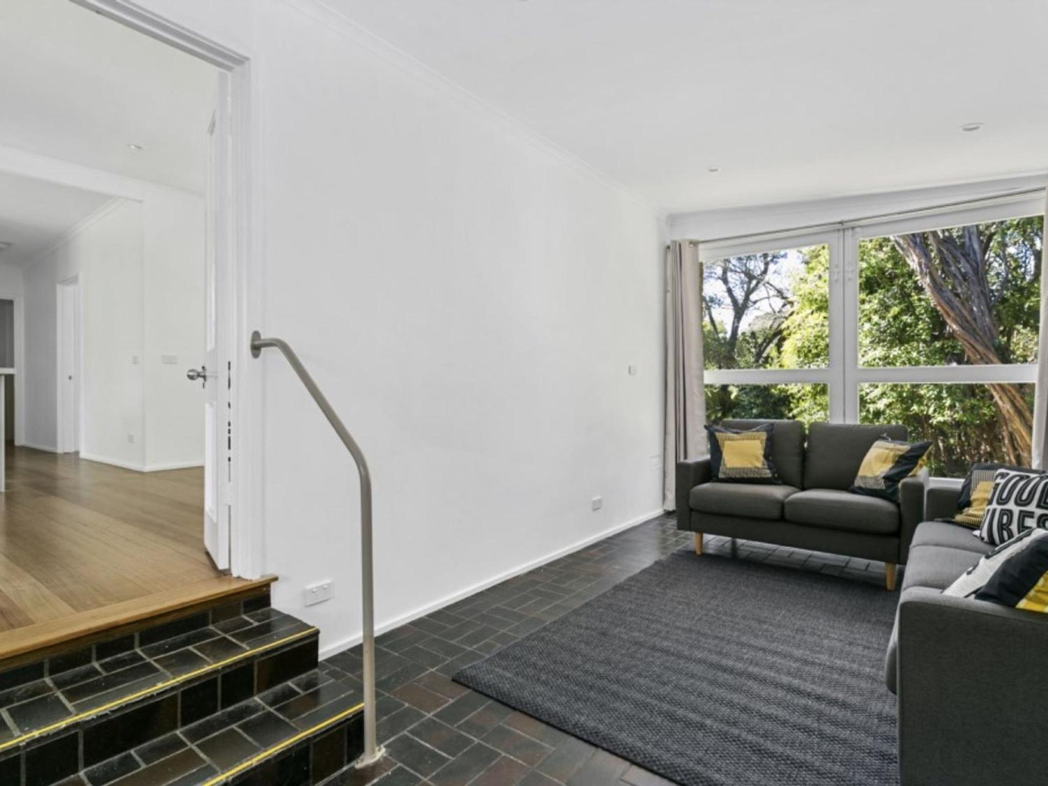 Three-Bedroom House photo 2