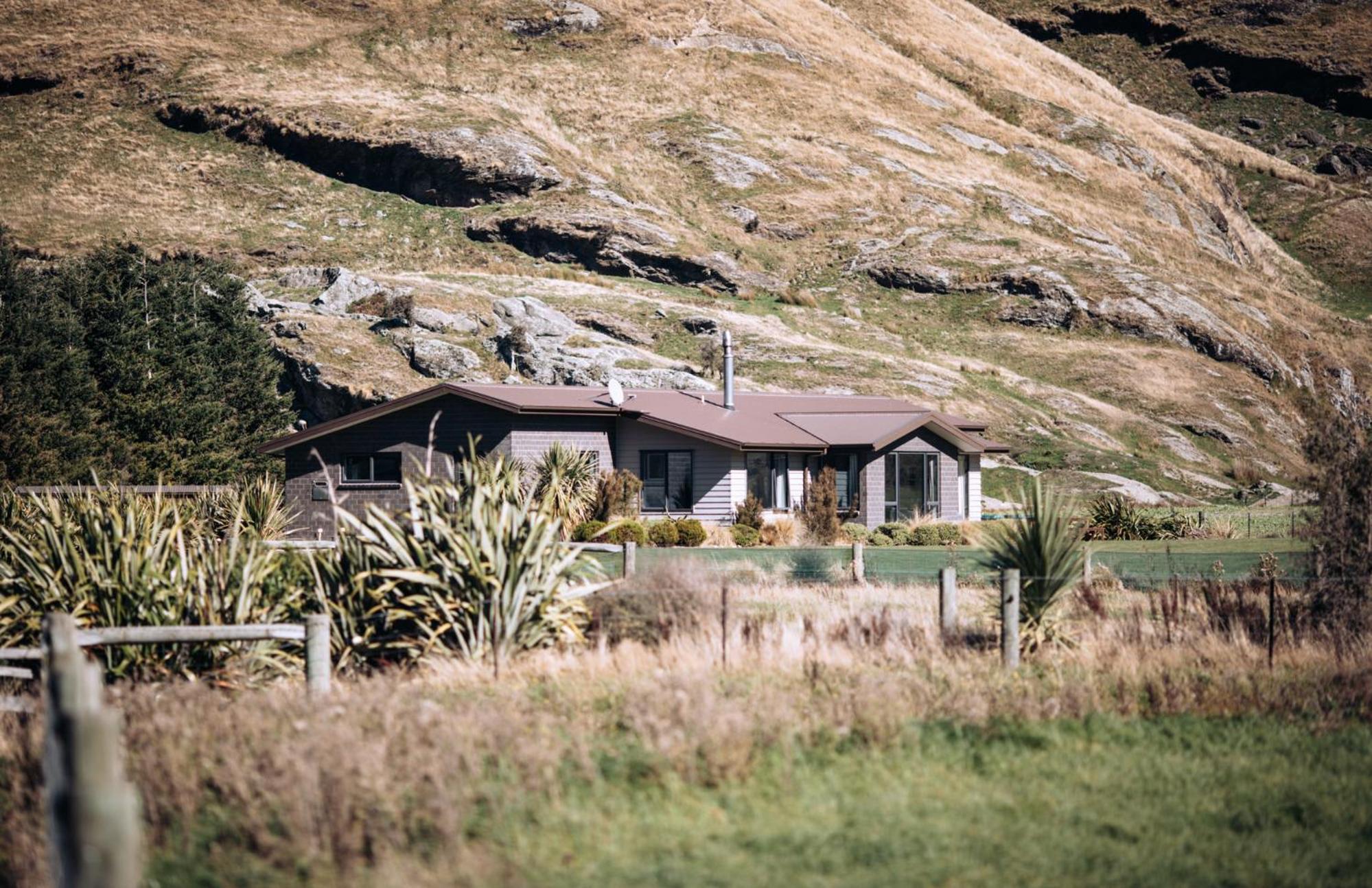 Four-Bedroom House - Photo 1