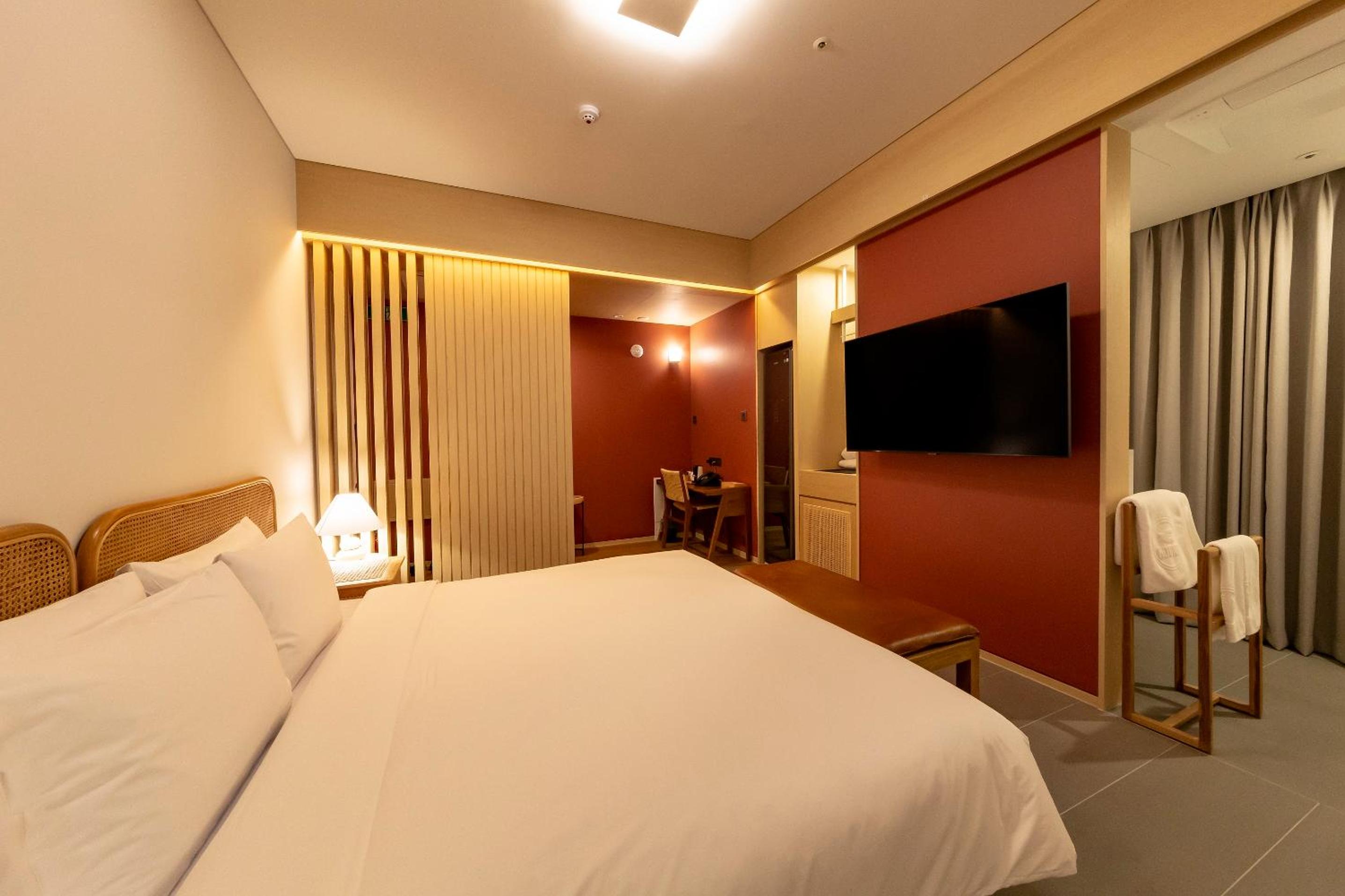 Superior Double Room - Photo 3