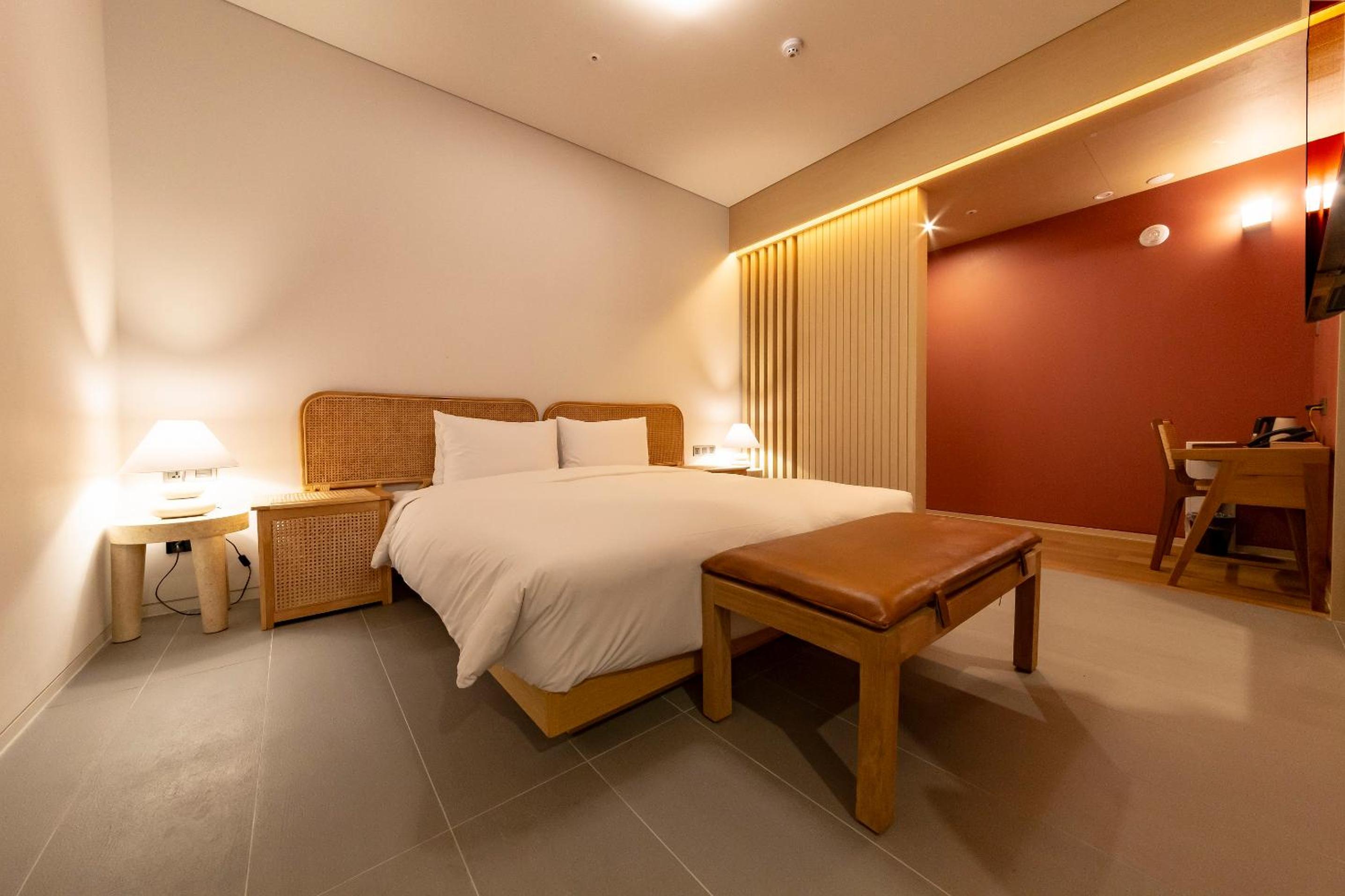 Superior Double Room - Photo 1