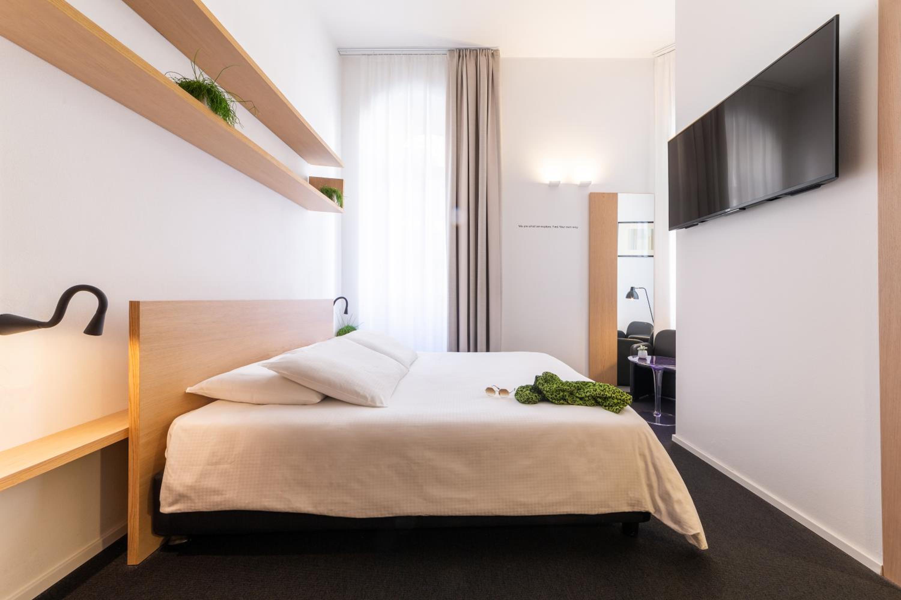 Economy Double Room - Photo 1