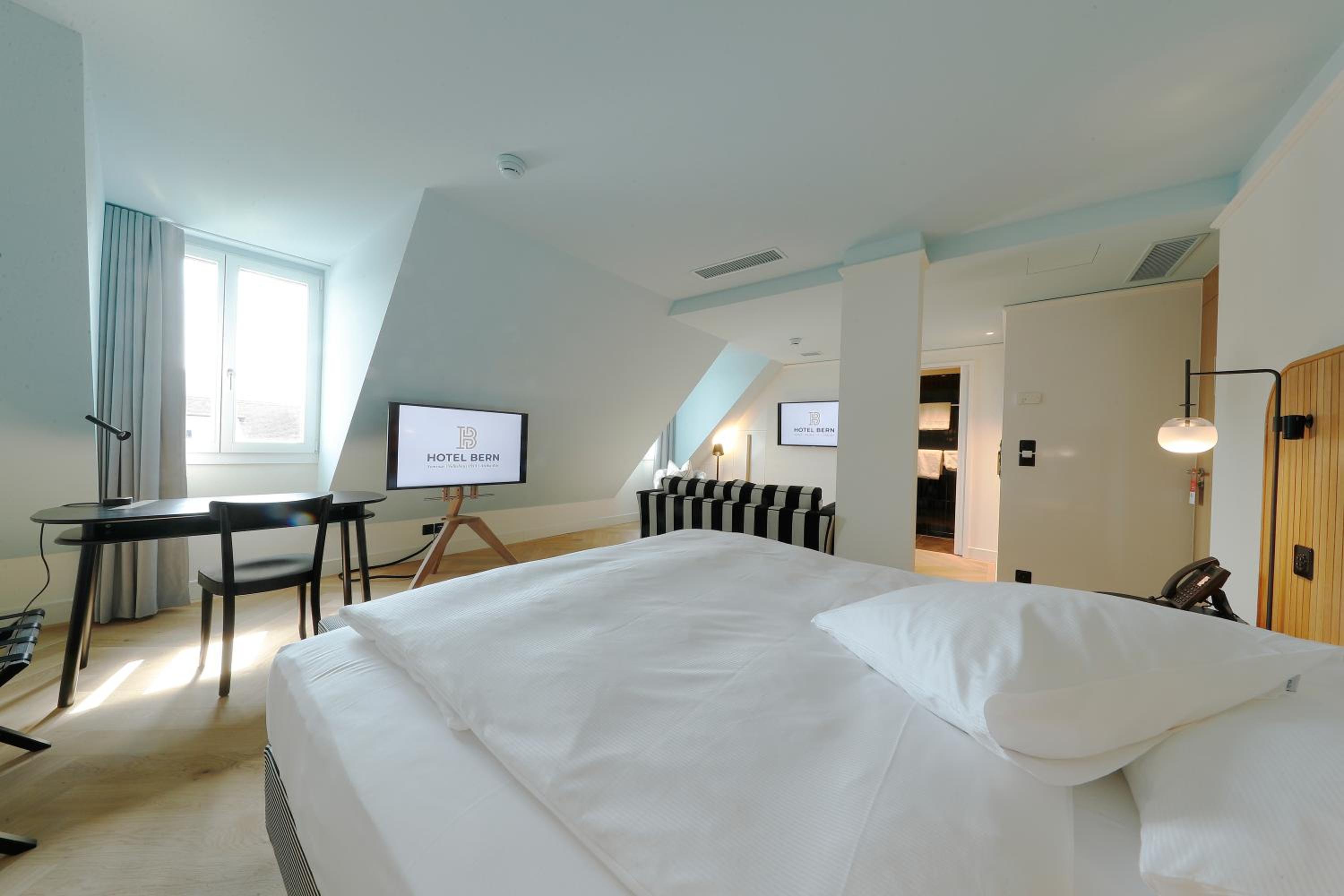Suite with Sofa Bed - Photo 1