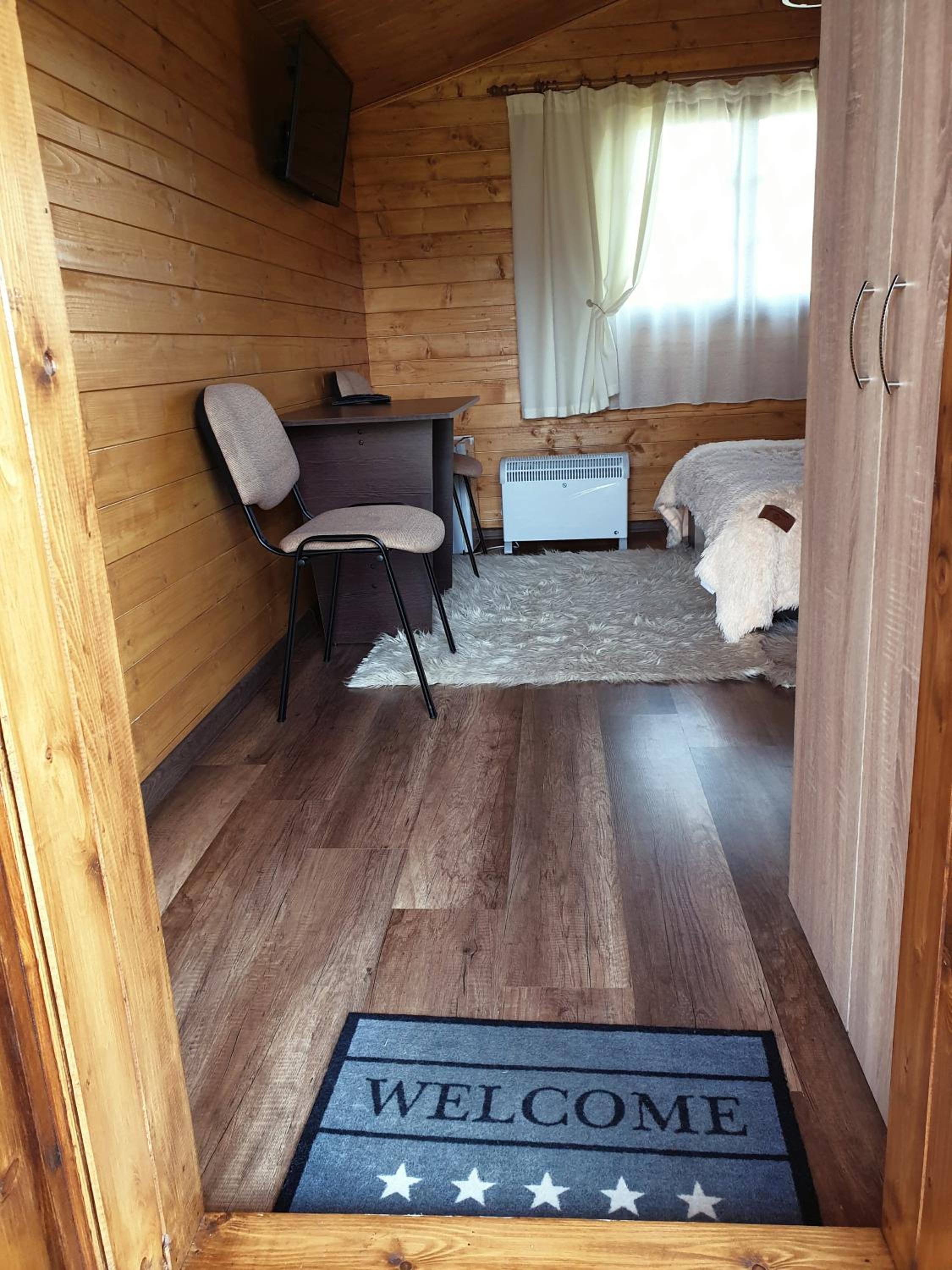 Double Room with Mountain View - Photo 15