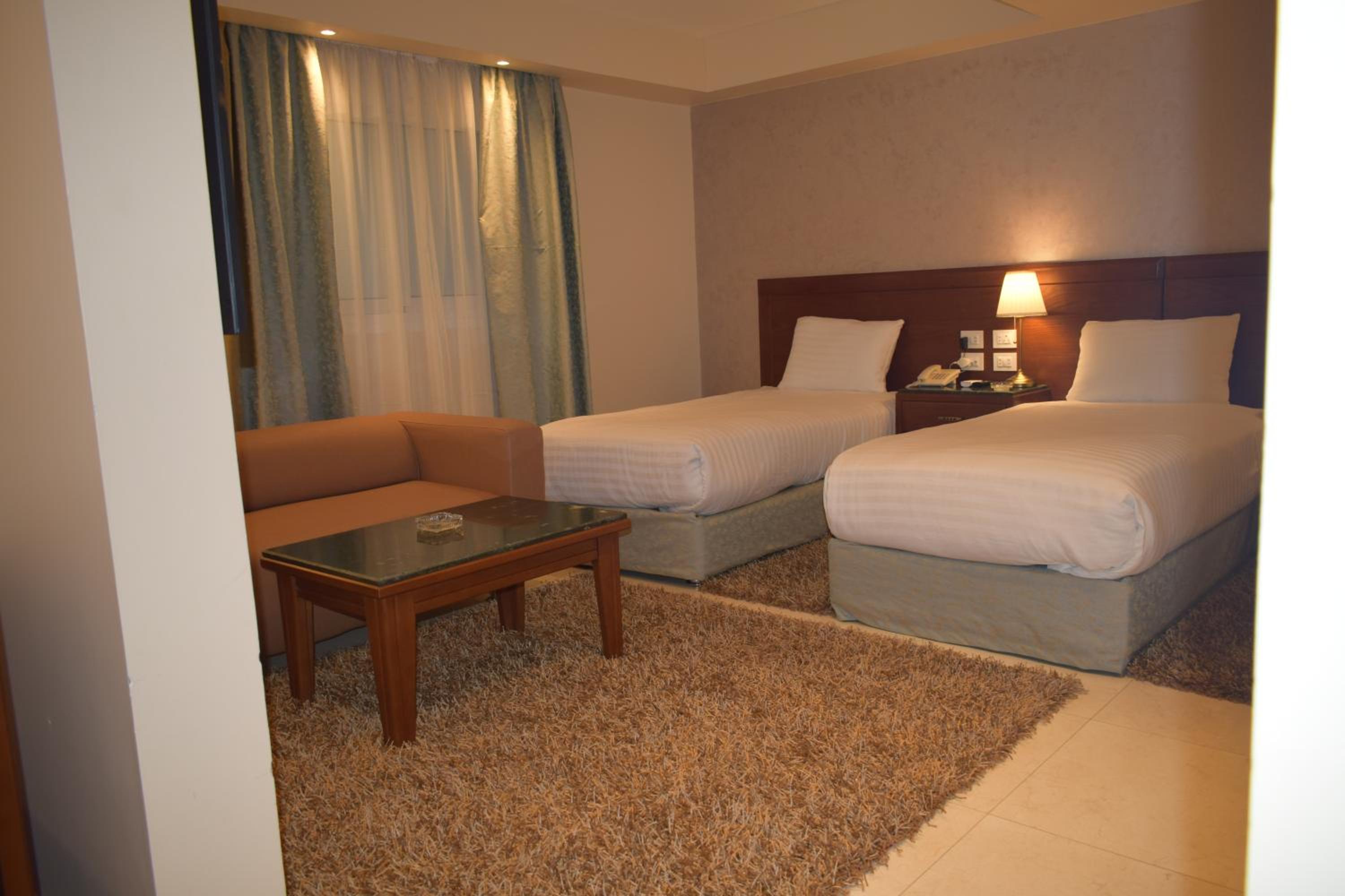Deluxe Triple Room - Photo 6