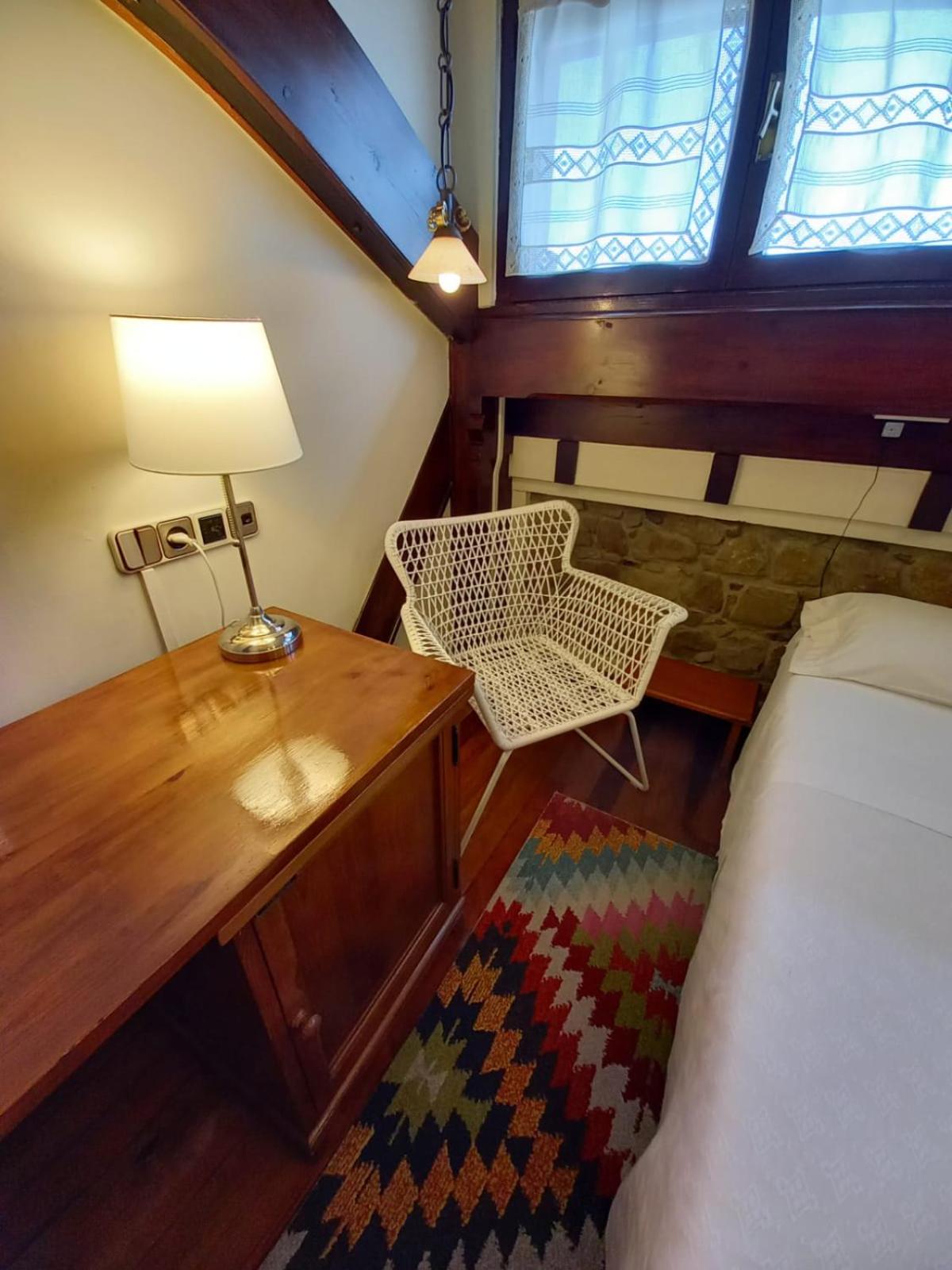 Double Room - Photo 4