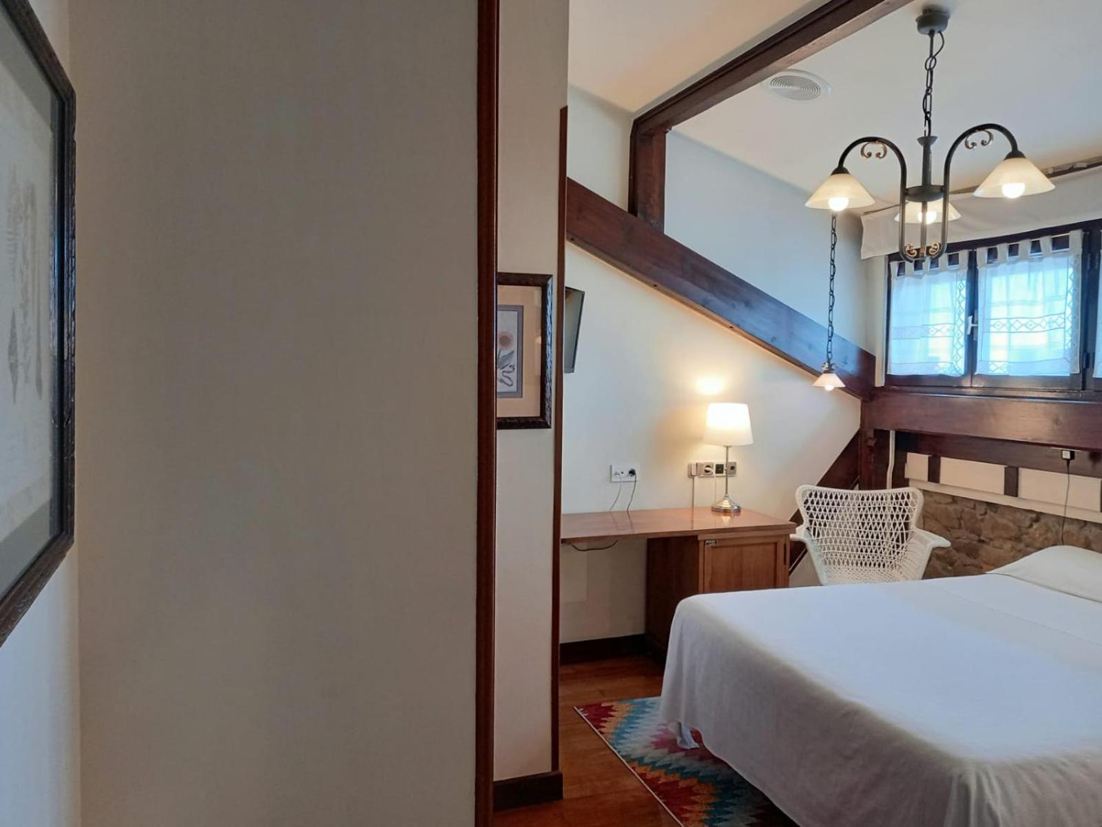 Double Room - Photo 9