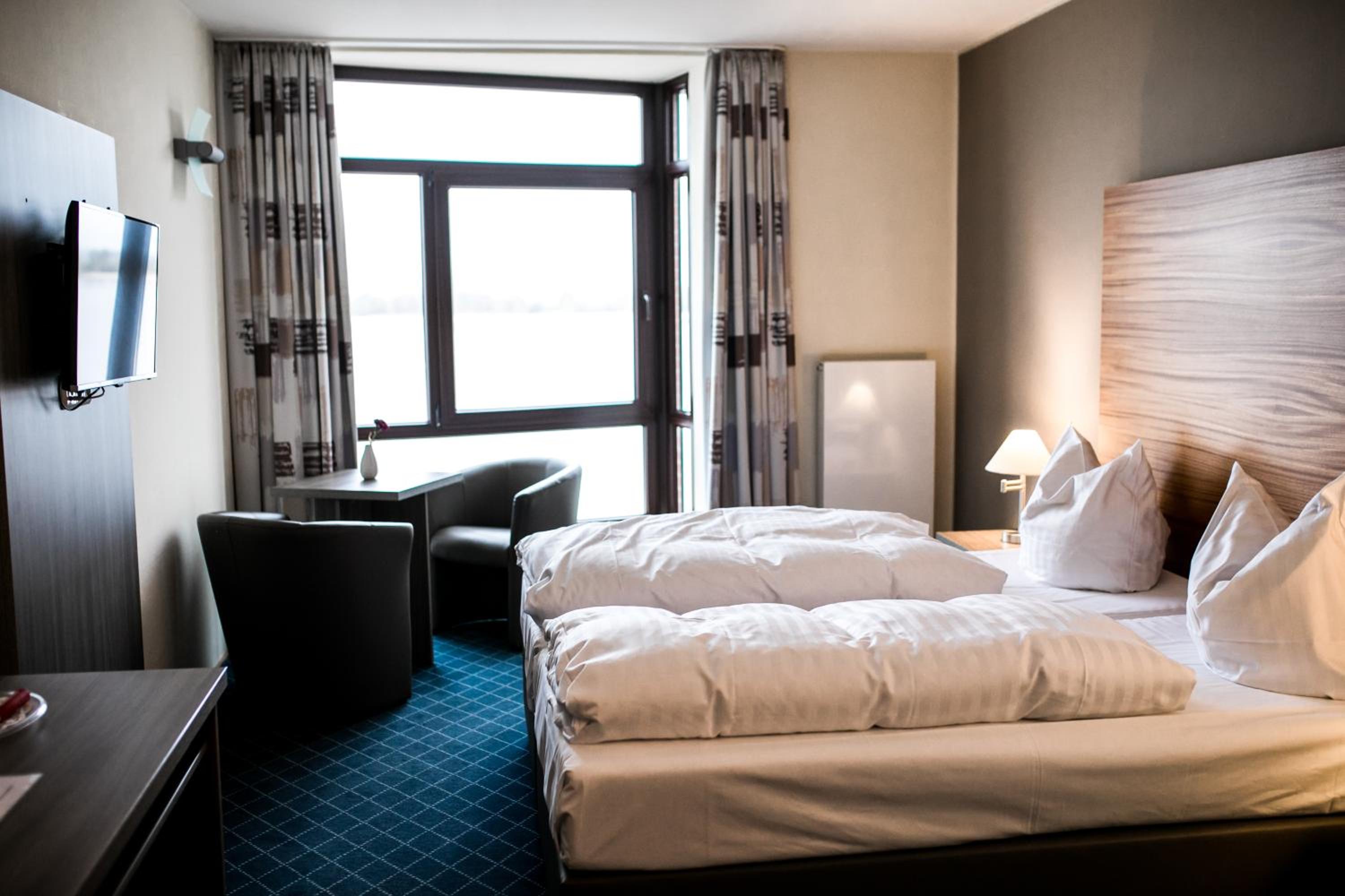 Double Room - Photo 7