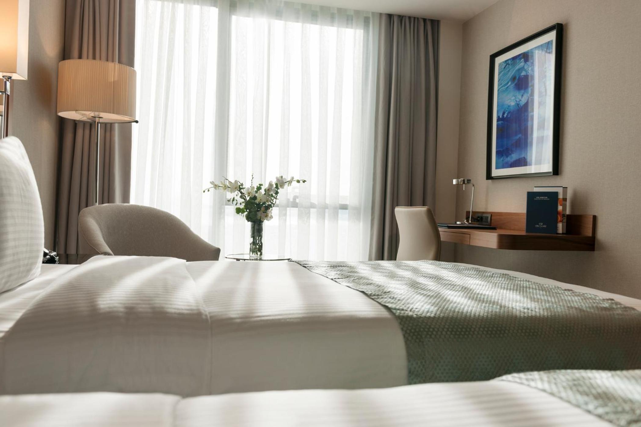Deluxe Room with 2 Single Beds