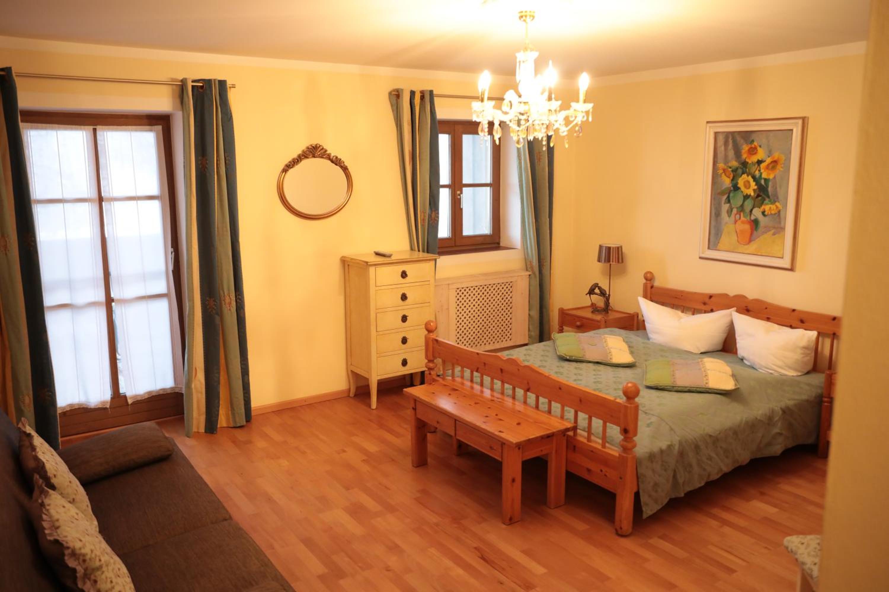 Double Room with Balcony - Photo 1