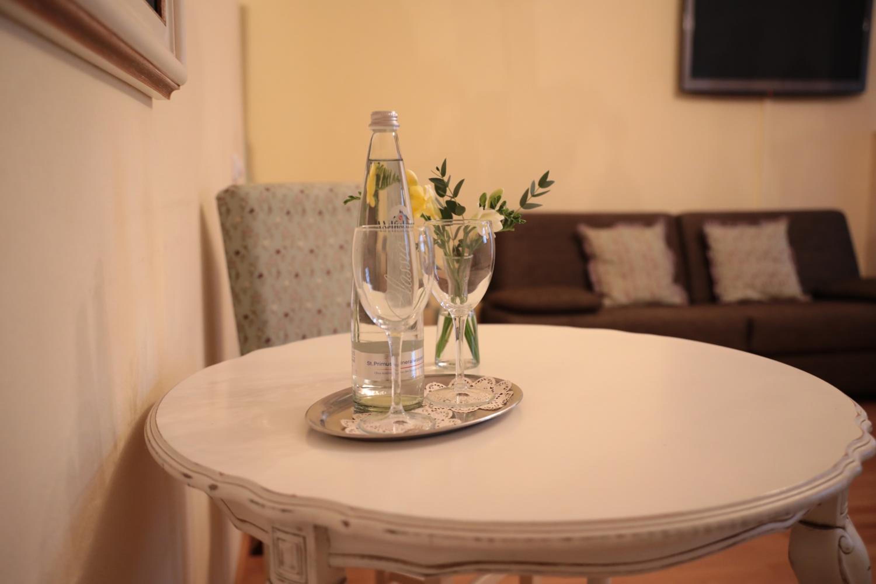 Double Room with Balcony - Photo 7
