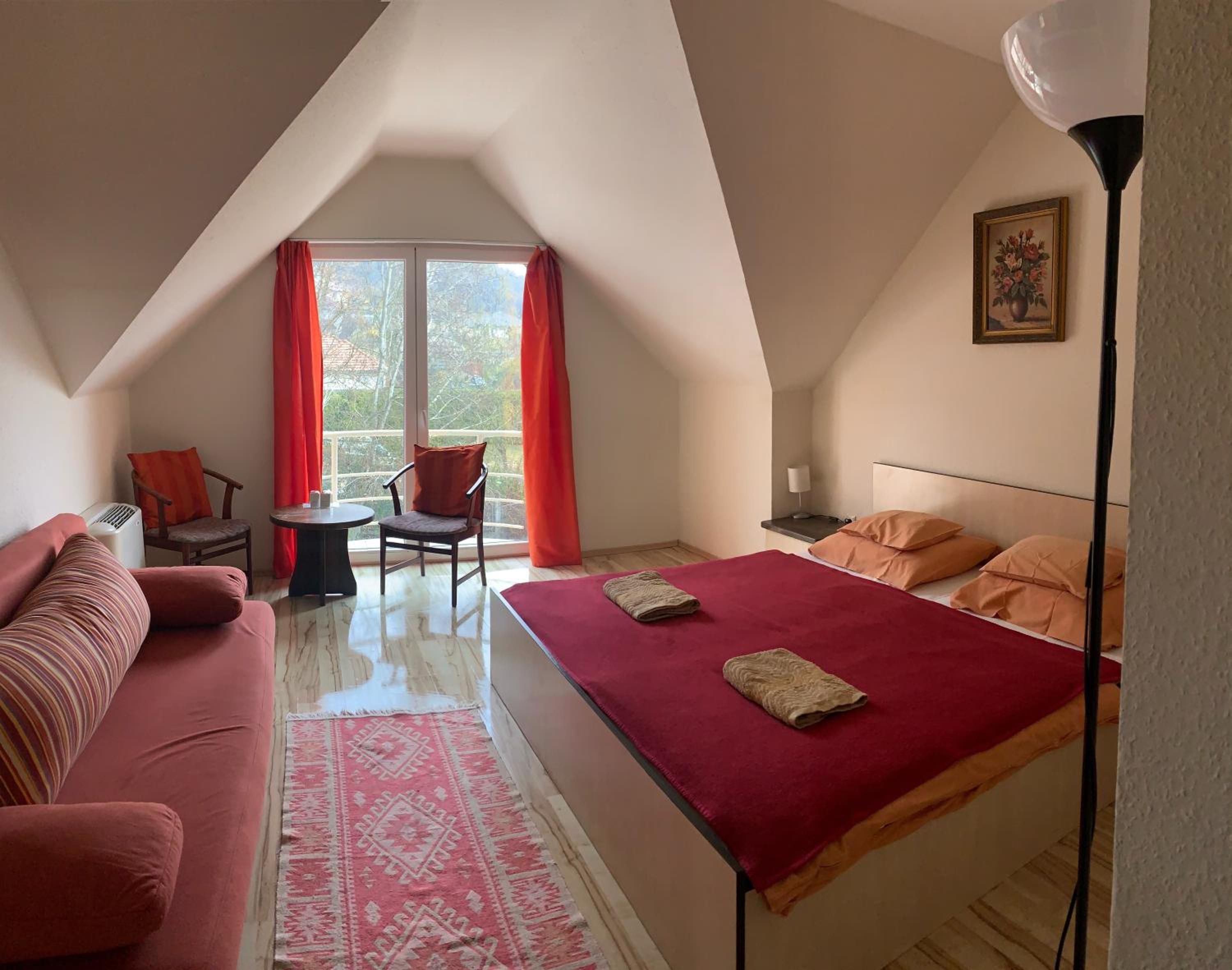 Deluxe Double Room with Extra Bed photo 1