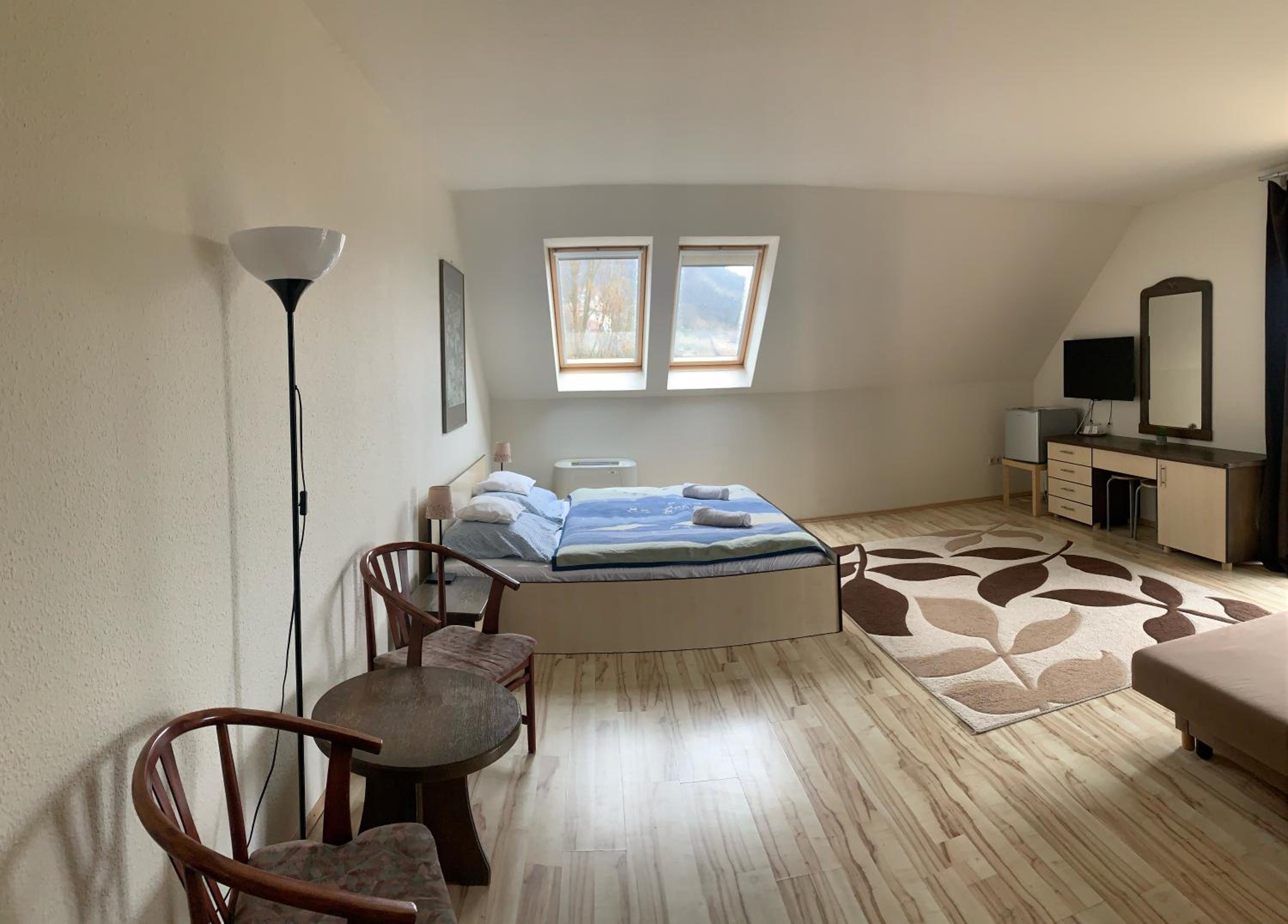 Queen Room with Spa Bath photo 1