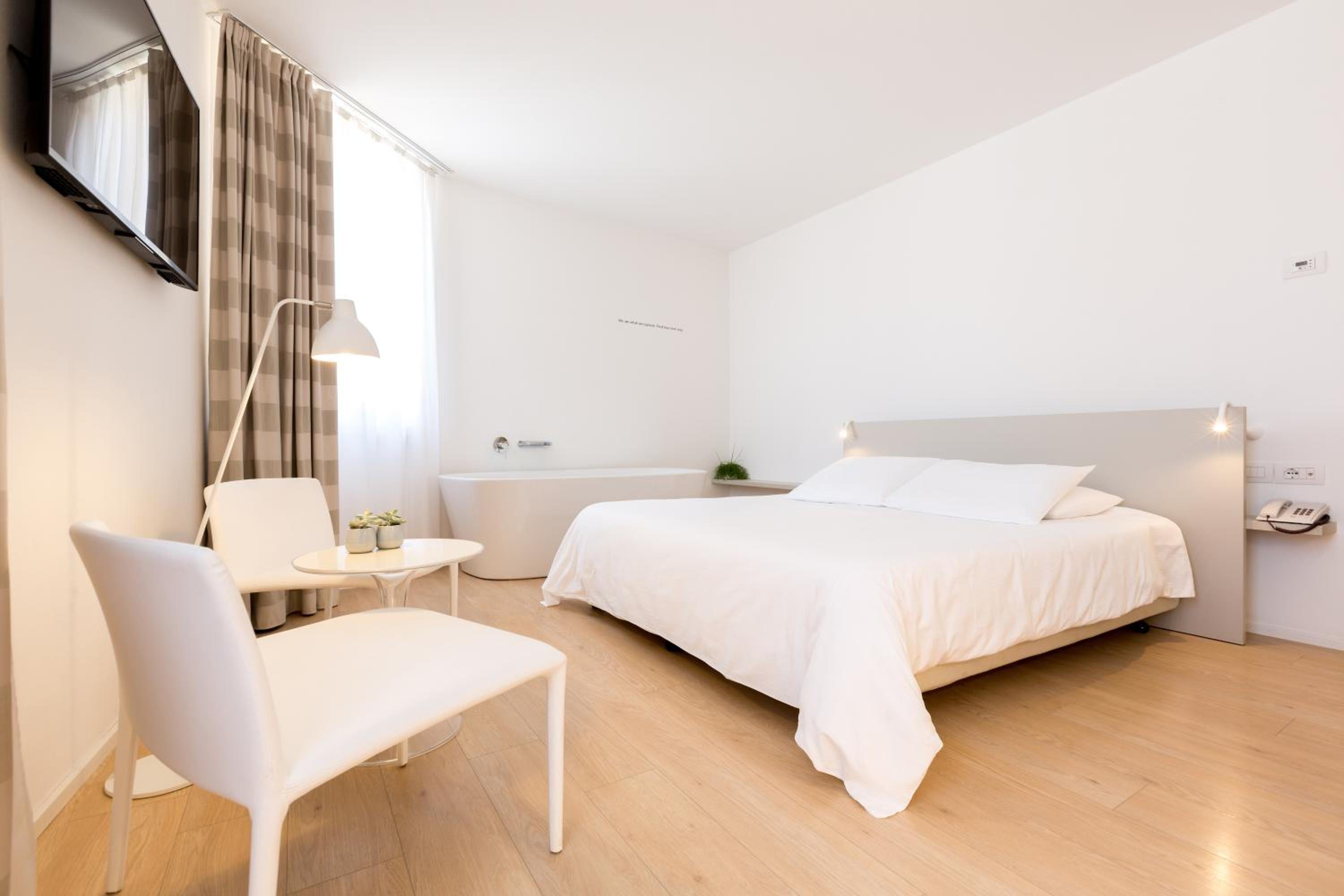Comfort Double Room - Photo 1